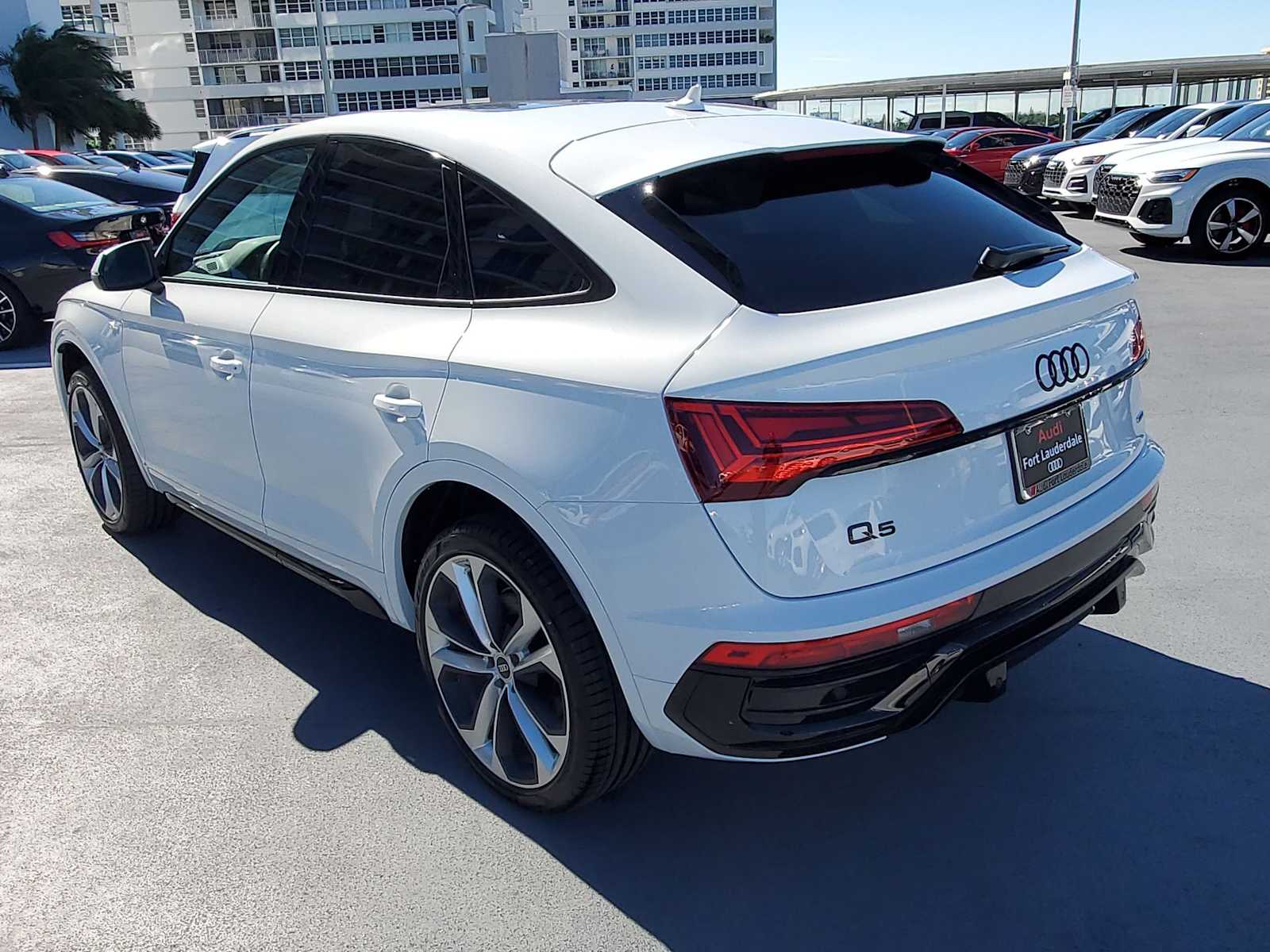 Thumbnail: 2024 Audi Q5 - 4