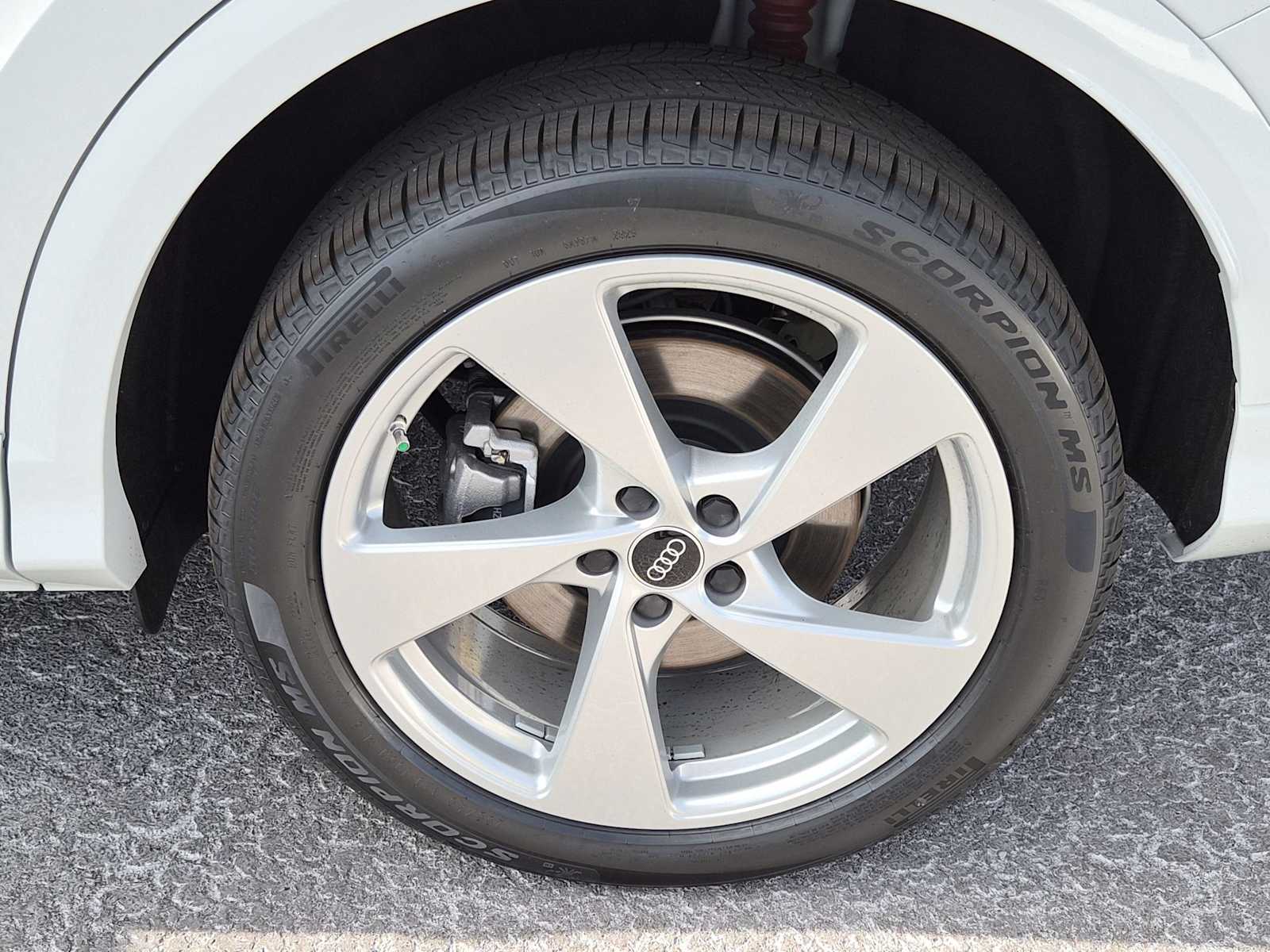 Thumbnail: 2025 Audi Q5 - 12