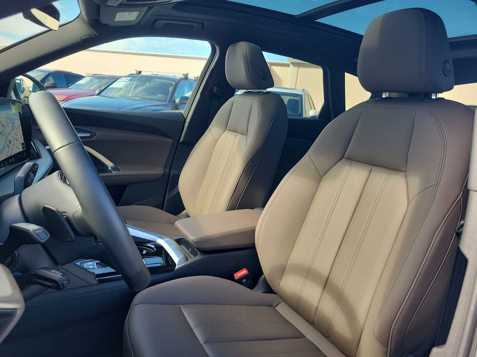 Thumbnail: 2025 Audi Q5 - 15