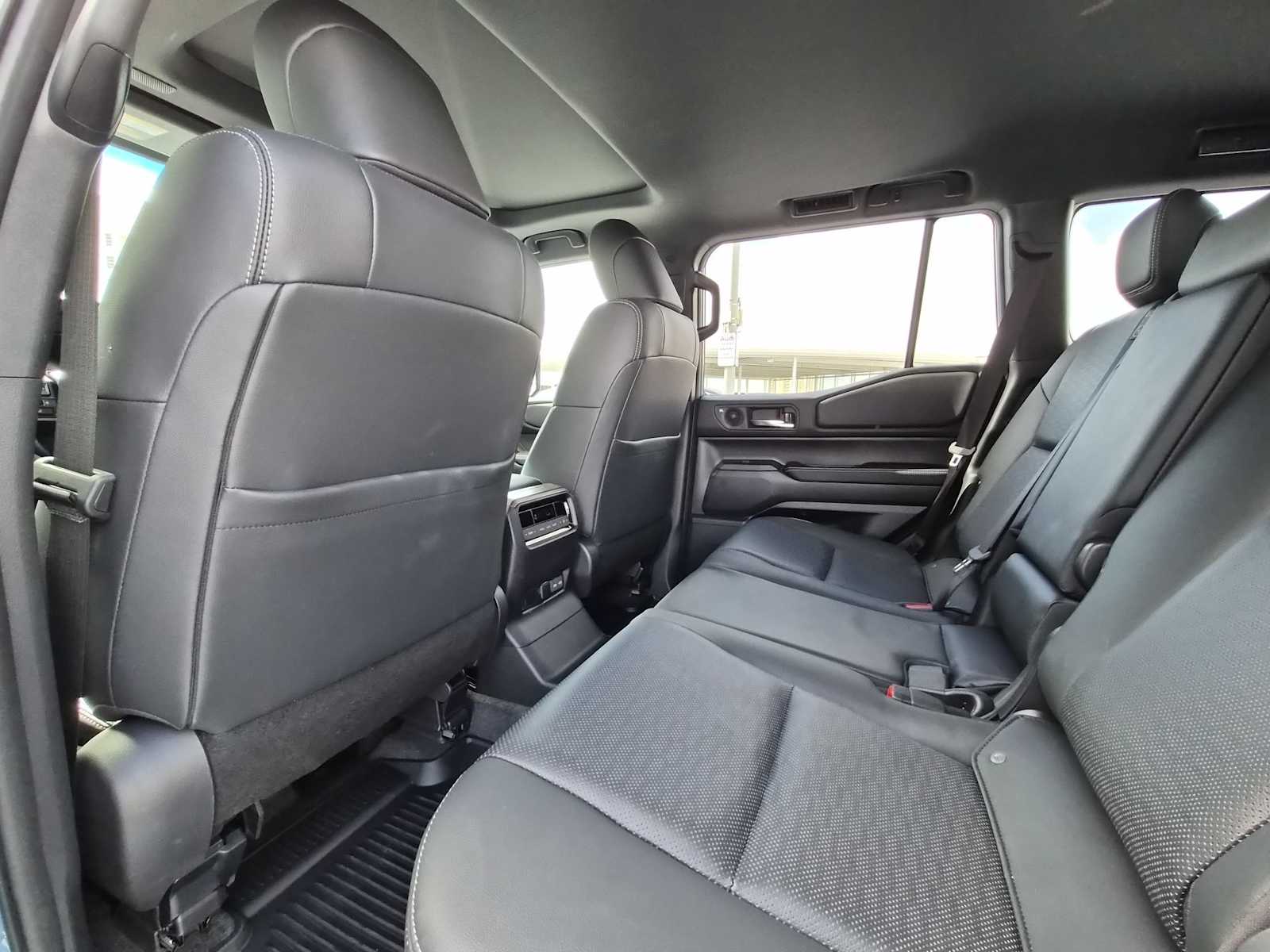 Thumbnail: 2025 Toyota Land Cruiser - 17