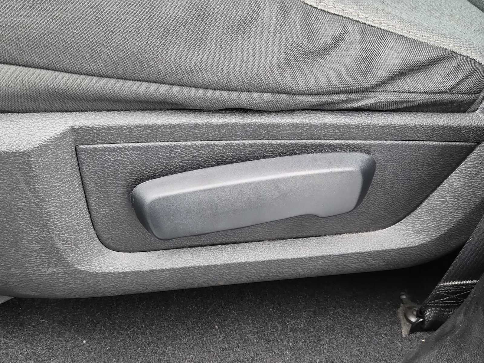 Thumbnail: 2021 RAM 1500 Classic - 14