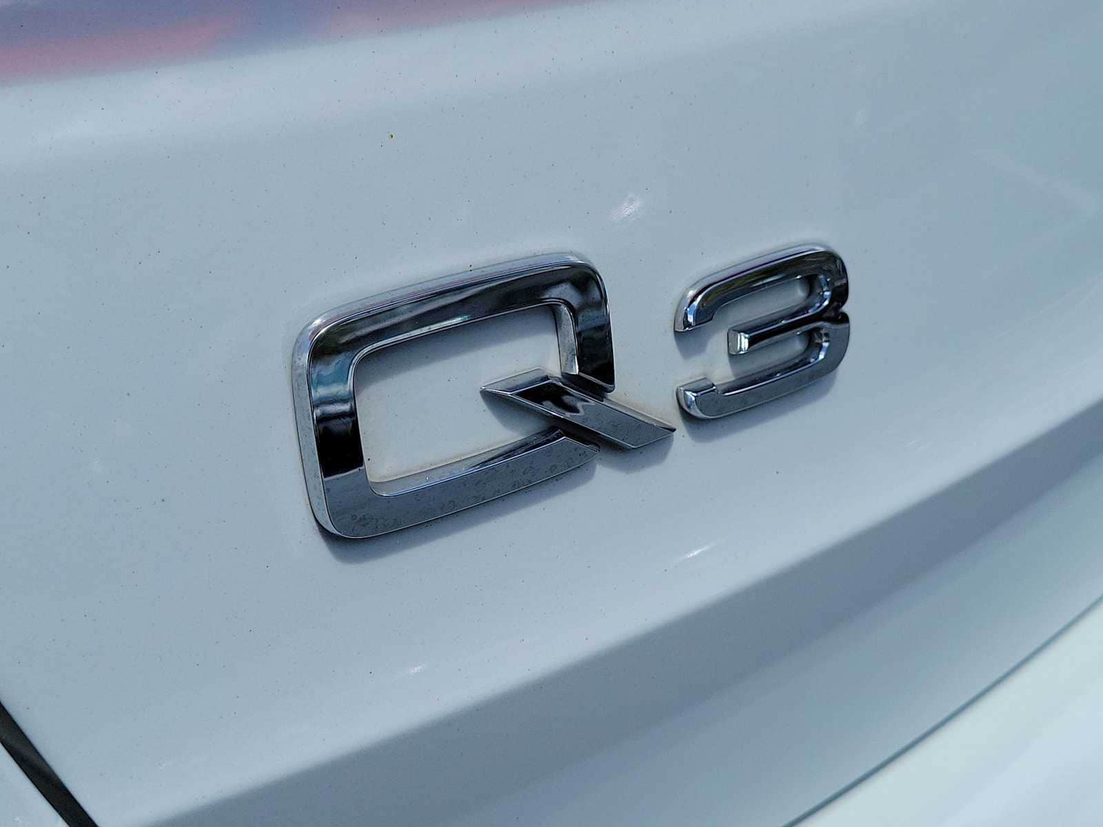 Thumbnail: 2022 Audi Q3 - 10
