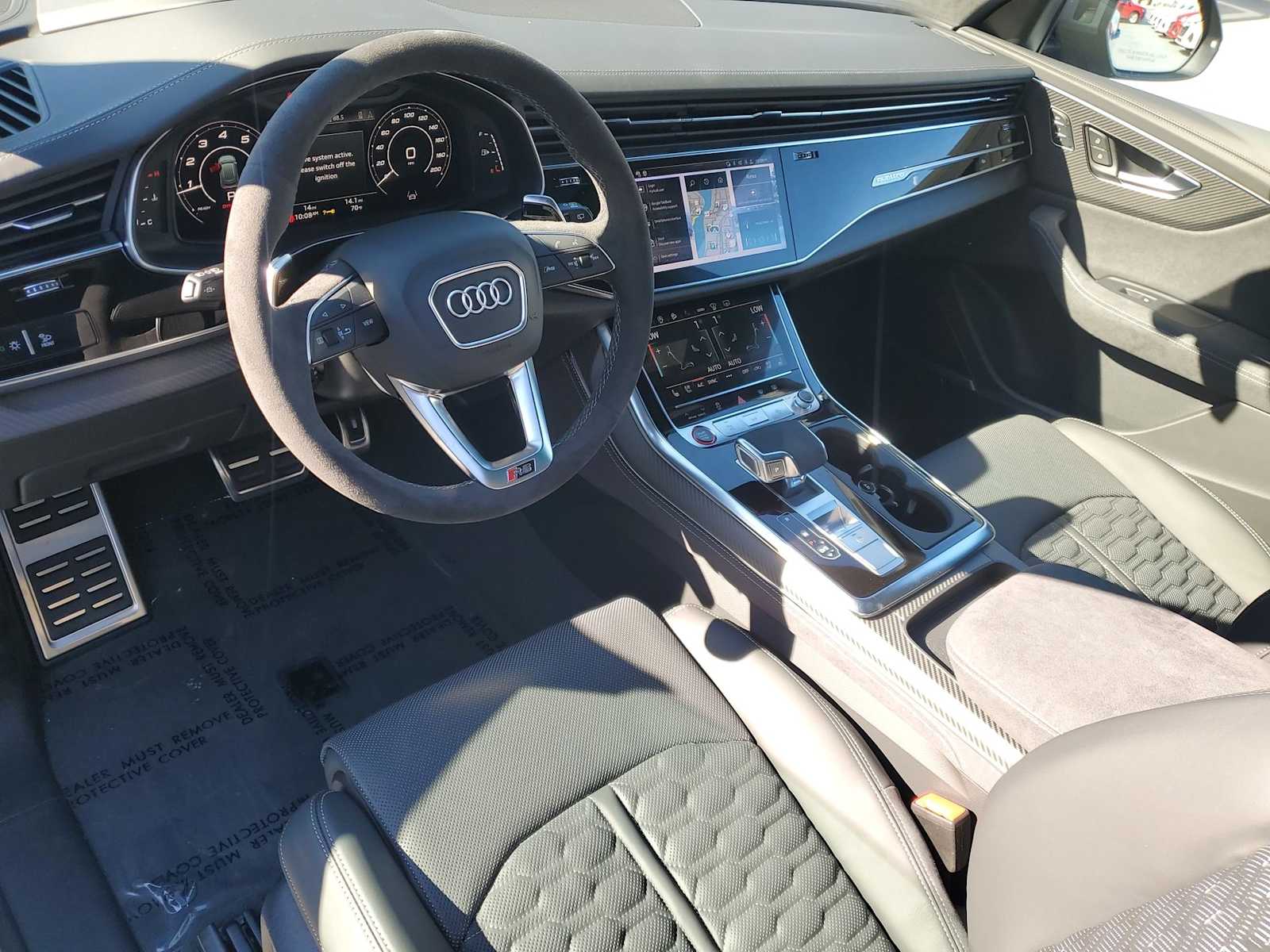 Thumbnail: 2025 Audi RS Q8 - 2
