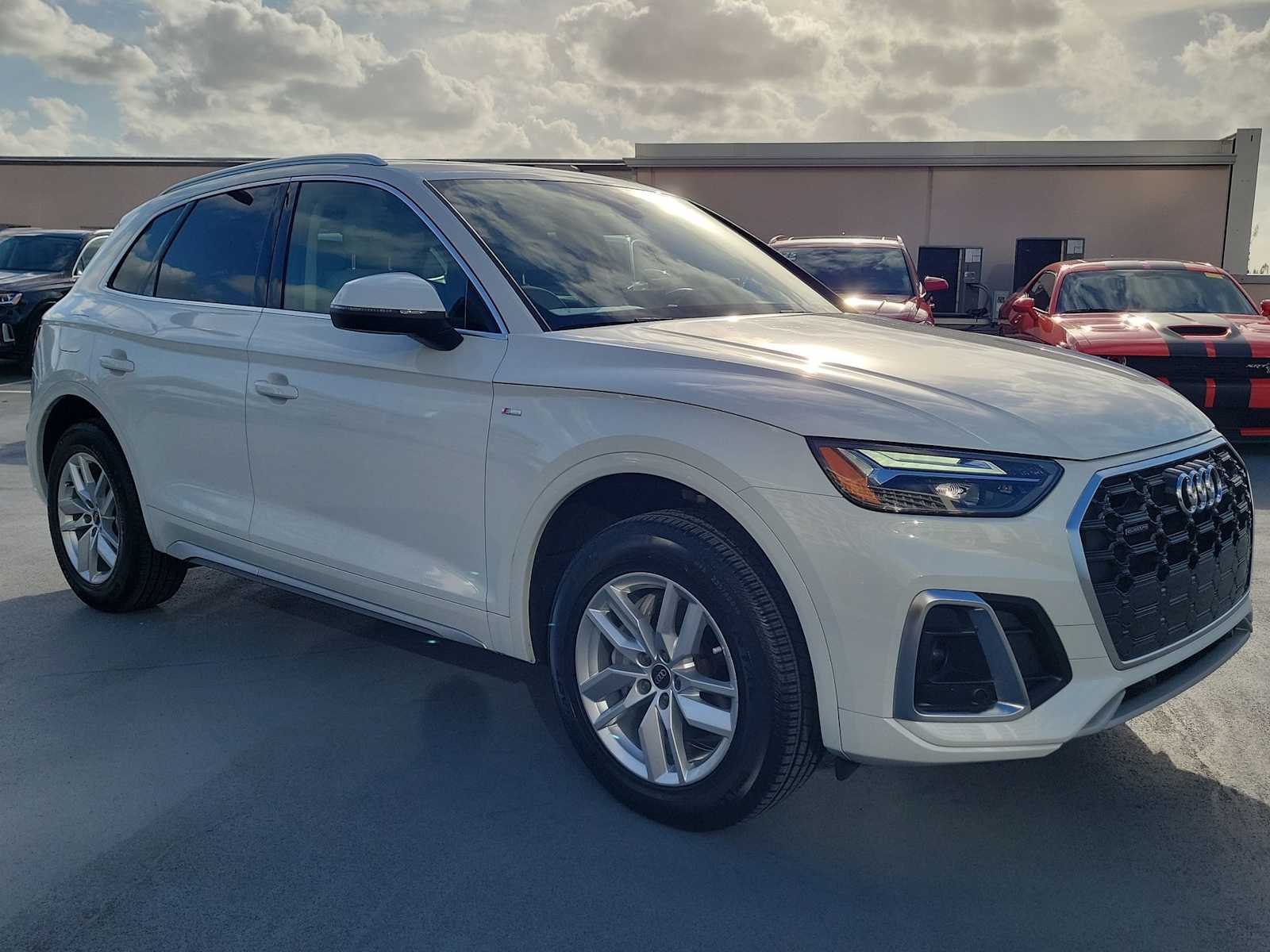 Thumbnail: 2023 Audi Q5 - 8