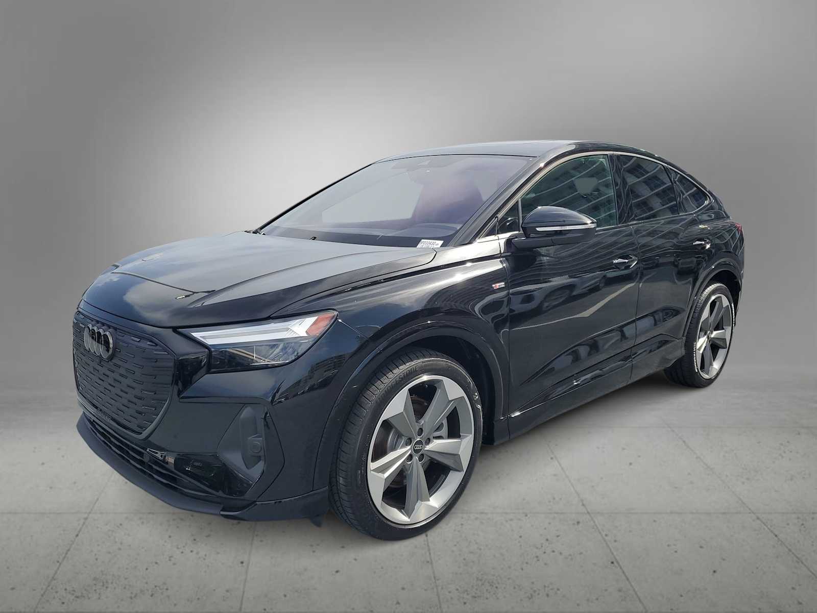 Thumbnail: 2025 Audi Q4 e-tron - 1
