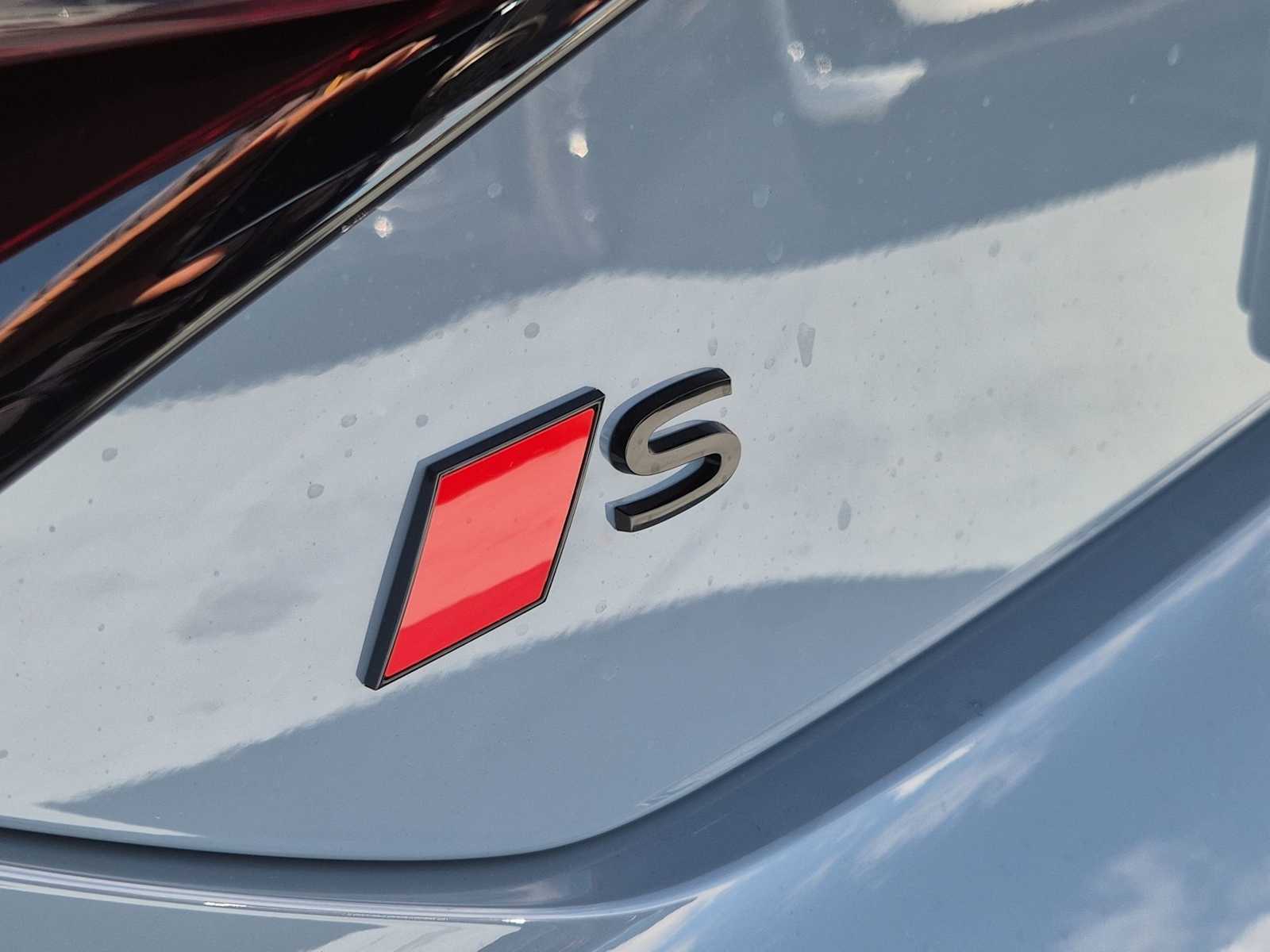 Thumbnail: 2026 Audi e-tron GT - 10