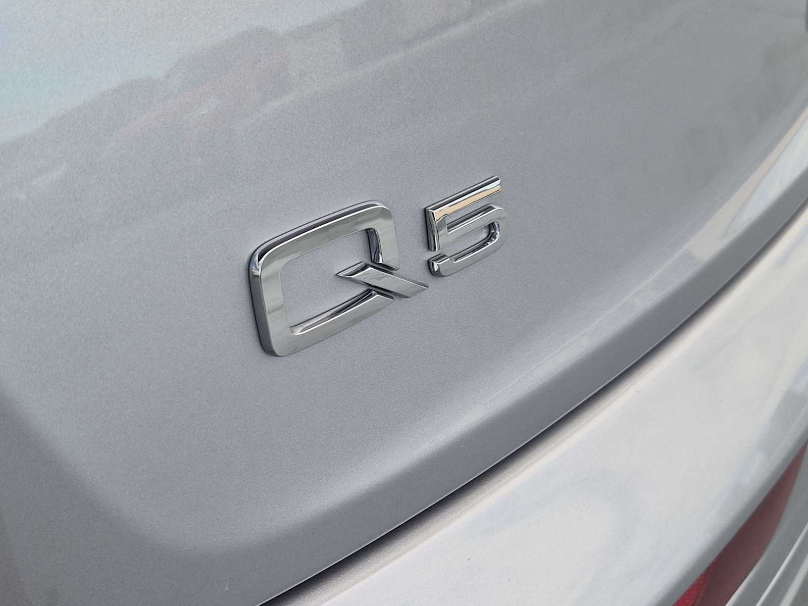 Thumbnail: 2023 Audi Q5 - 9