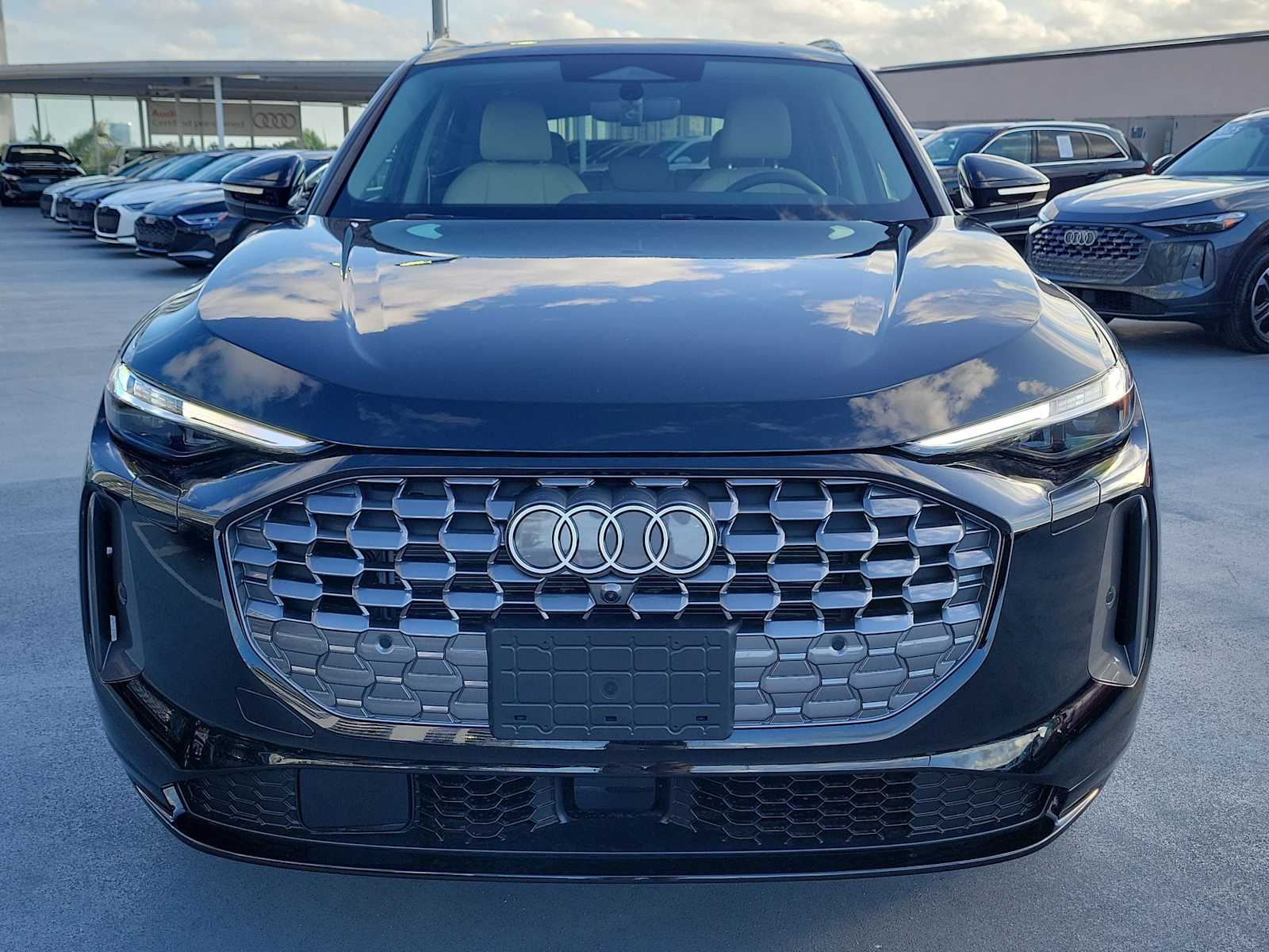 Thumbnail: 2026 Audi Q5 - 9