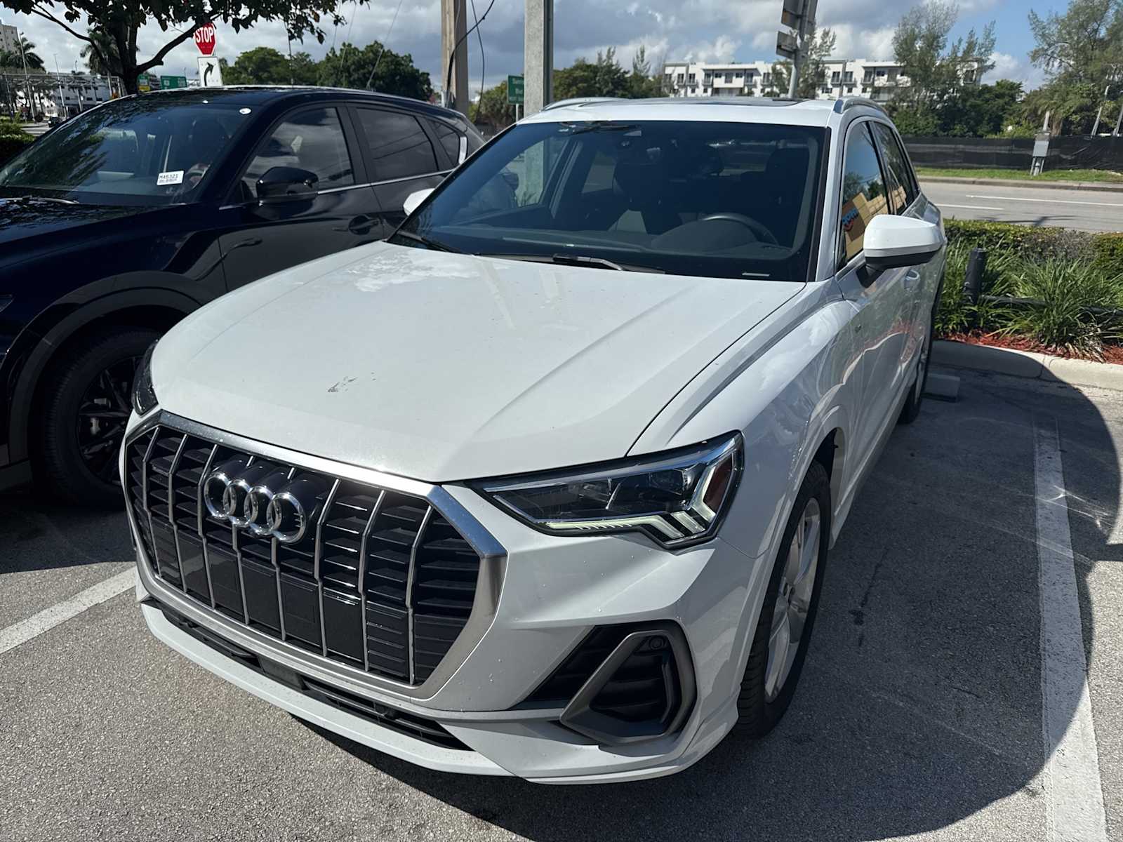 Thumbnail: 2023 Audi Q3 - 1