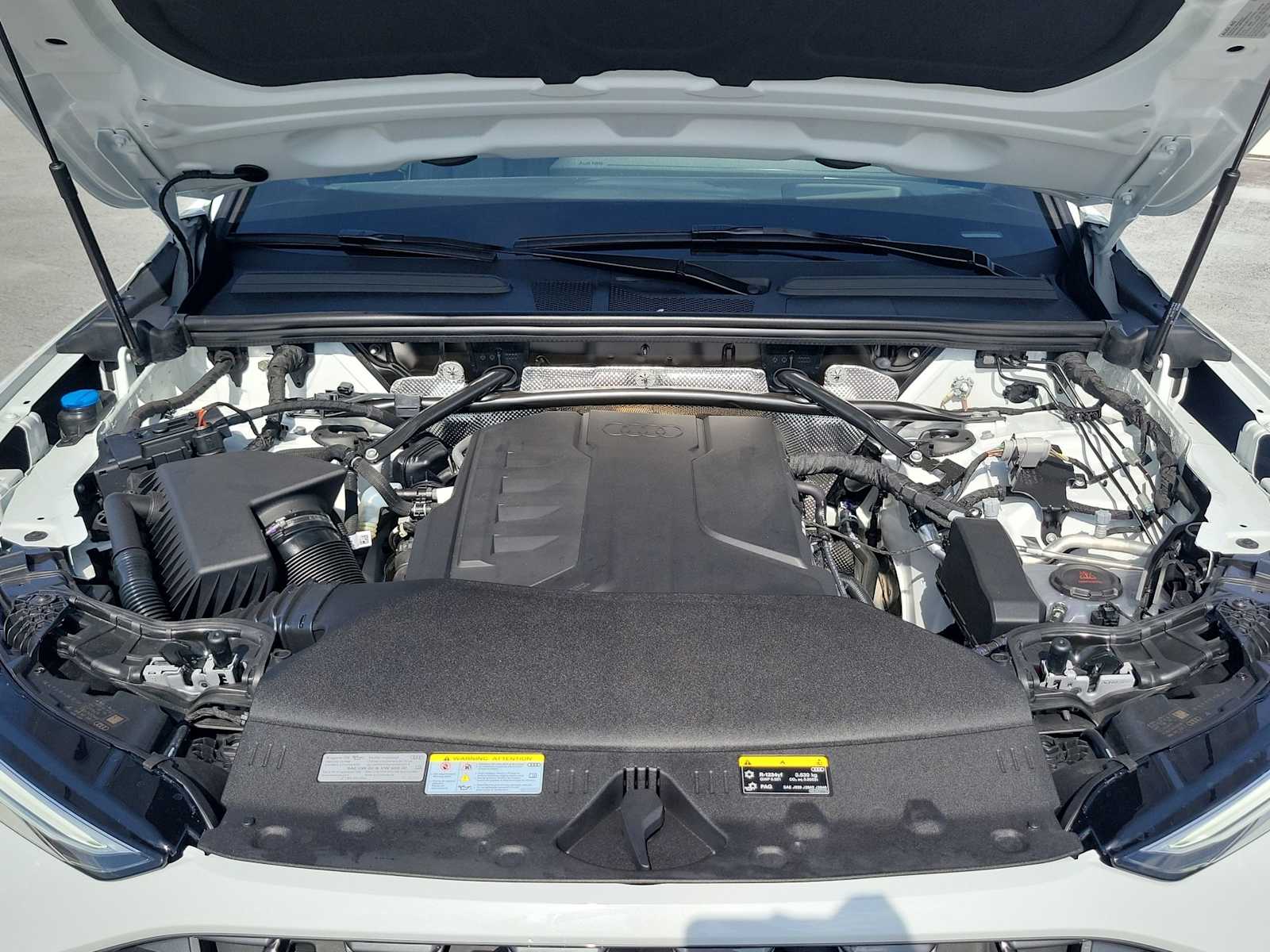 Thumbnail: 2025 Audi Q5 - 13