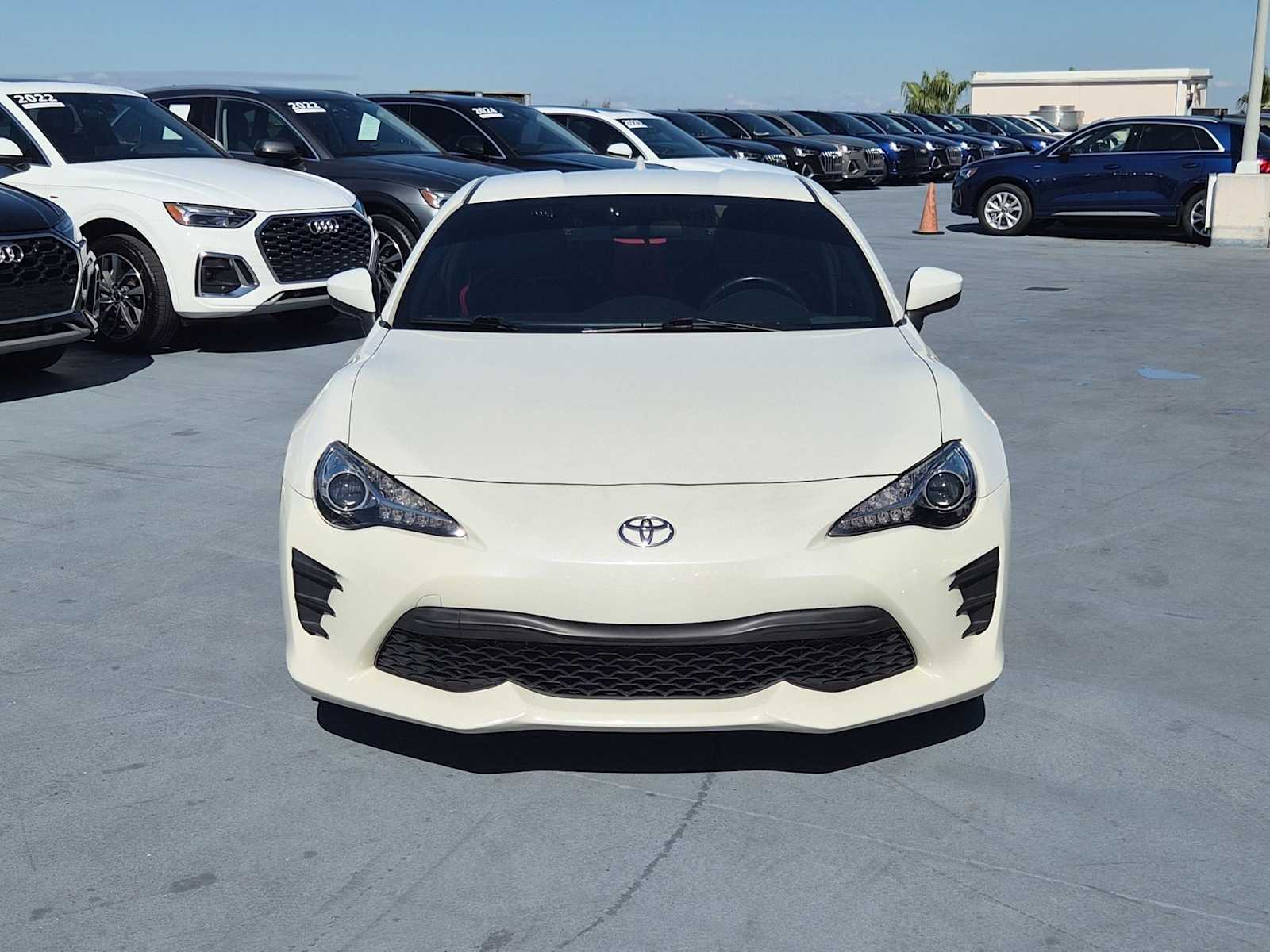 Thumbnail: 2017 Toyota 86 - 9