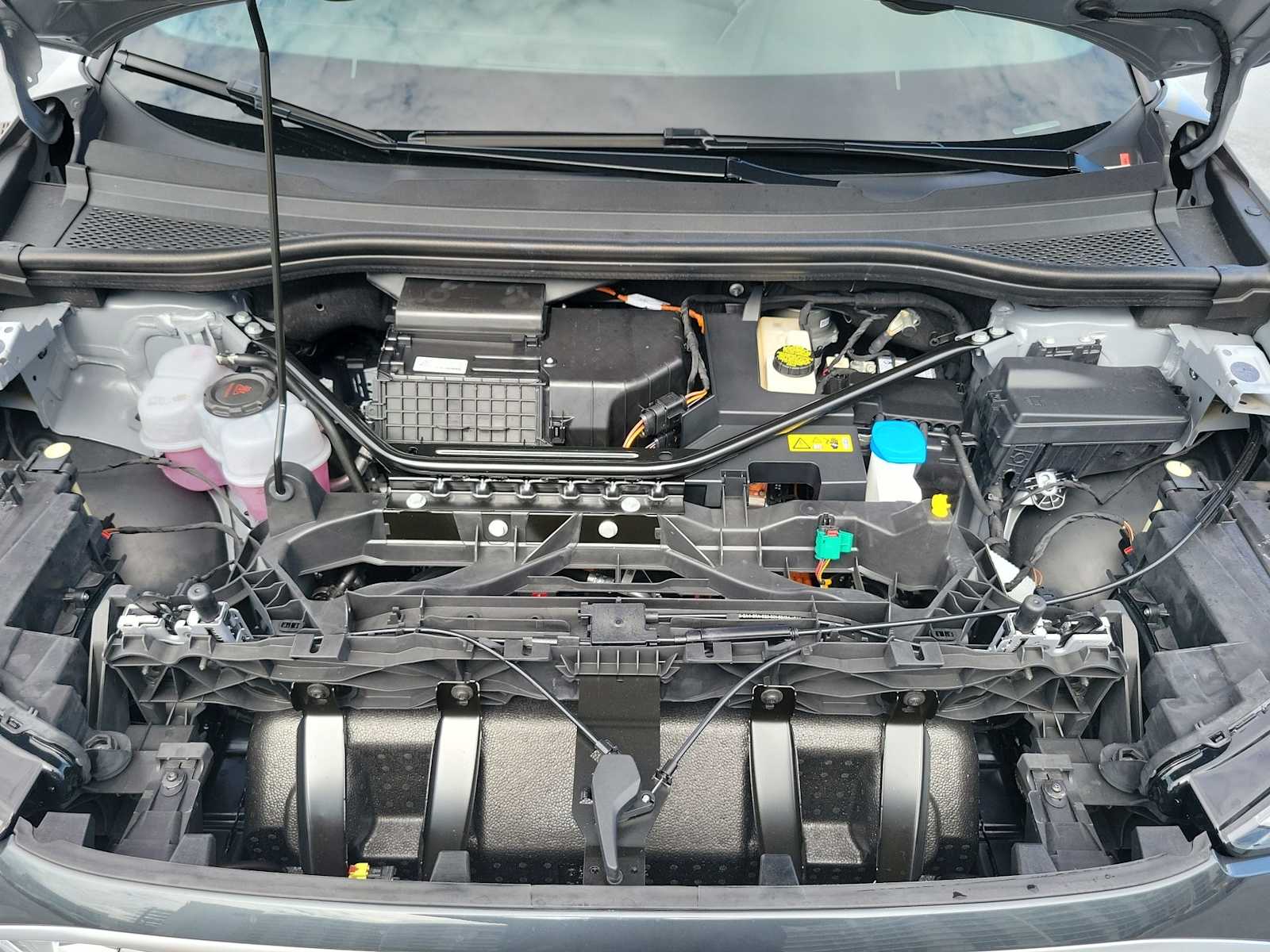 Thumbnail: 2026 Audi Q4 e-tron - 13