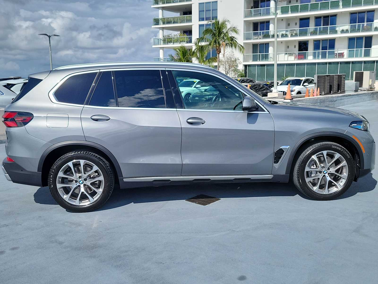 Thumbnail: 2024 BMW X5 - 7