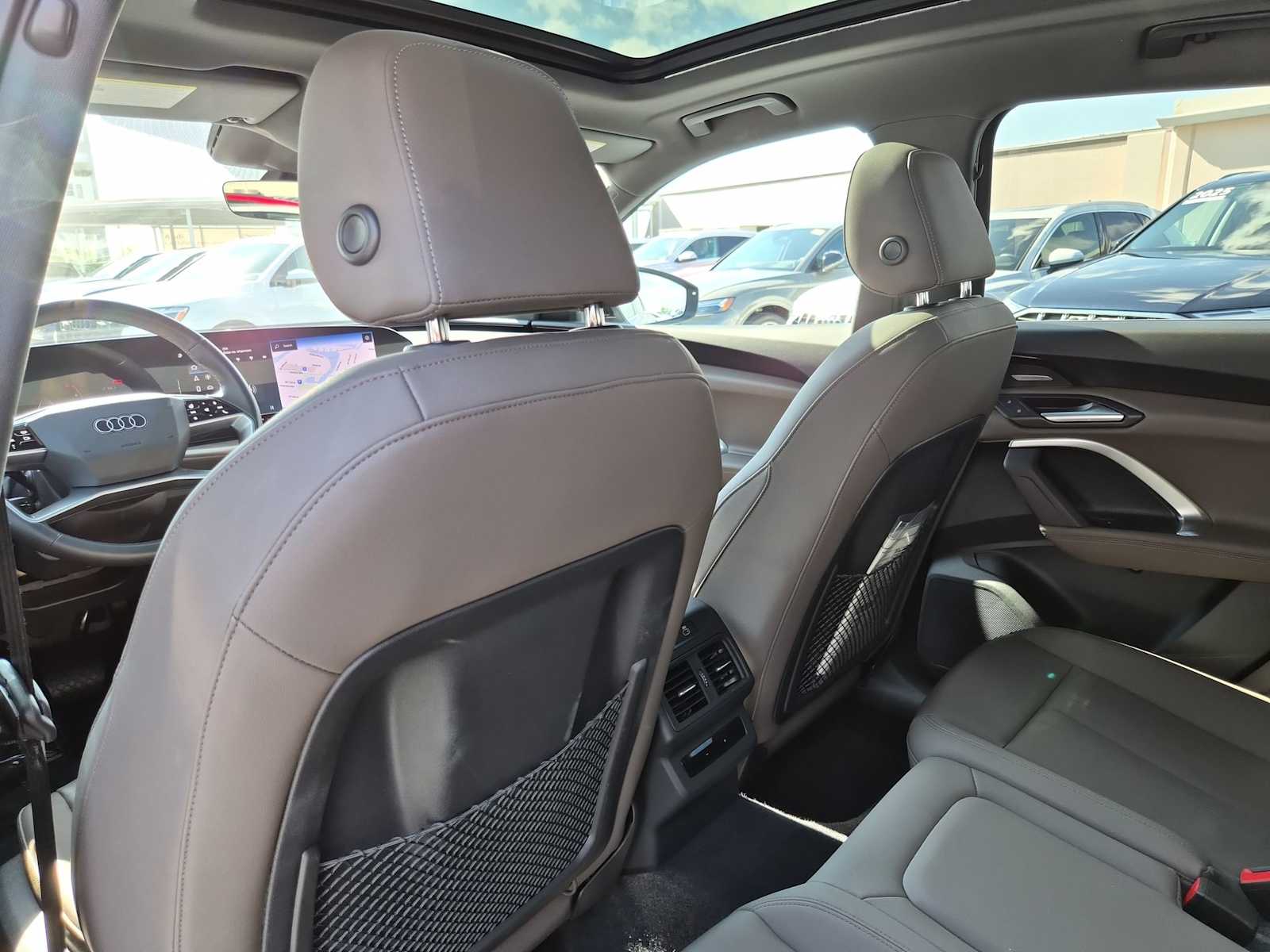 Thumbnail: 2025 Audi Q5 - 17