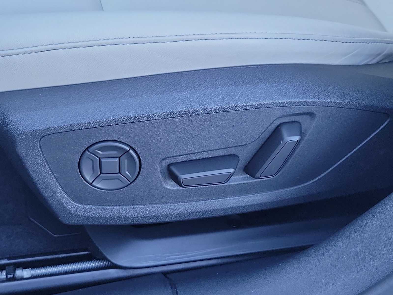 Thumbnail: 2025 Audi A5 - 16