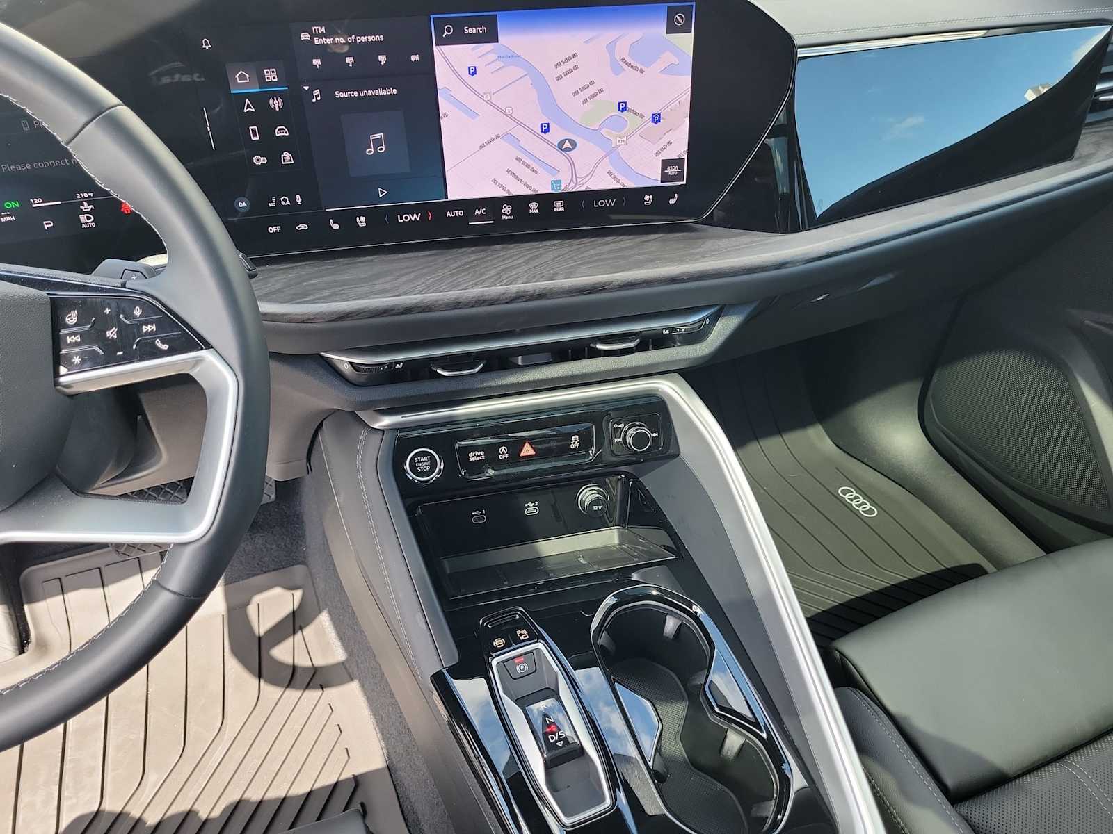 Thumbnail: 2025 Audi Q5 - 23