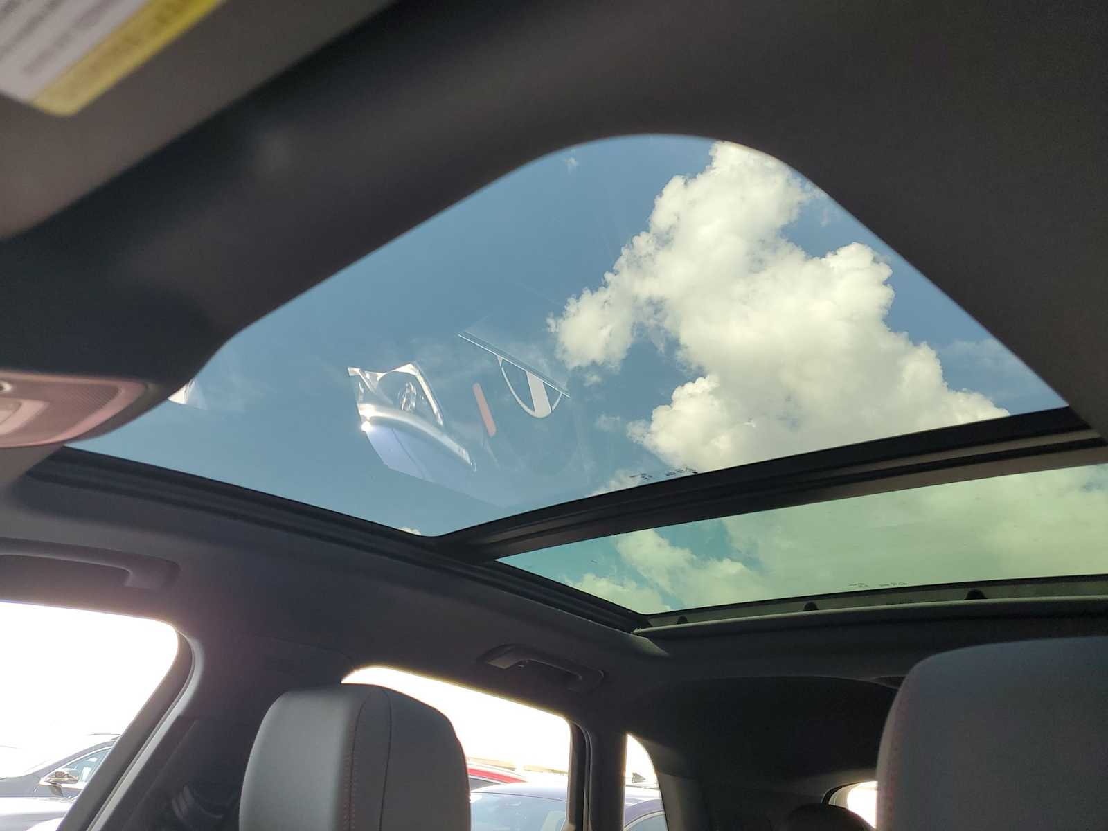 Thumbnail: 2025 Audi Q3 - 15