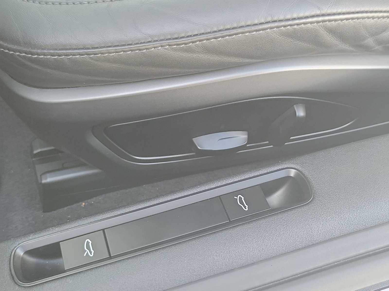 Thumbnail: 2020 Porsche 911 - 13