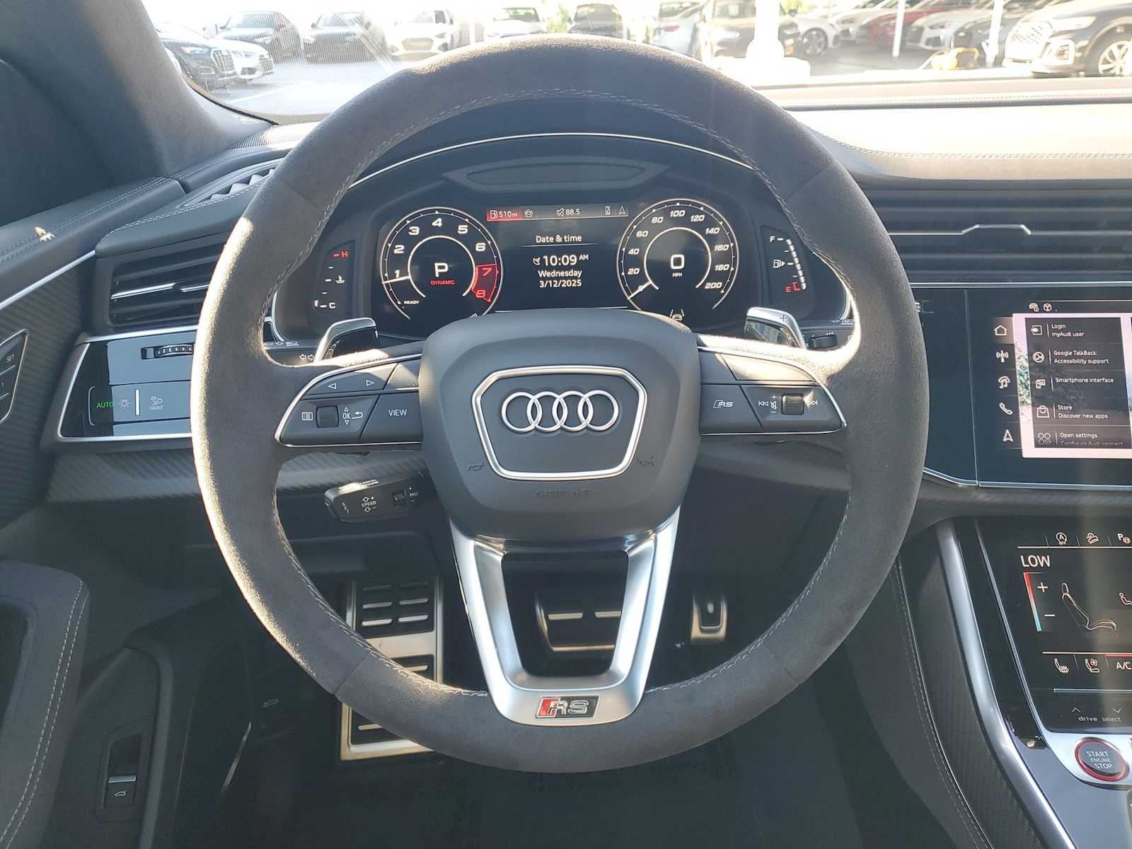 Thumbnail: 2025 Audi RS Q8 - 15