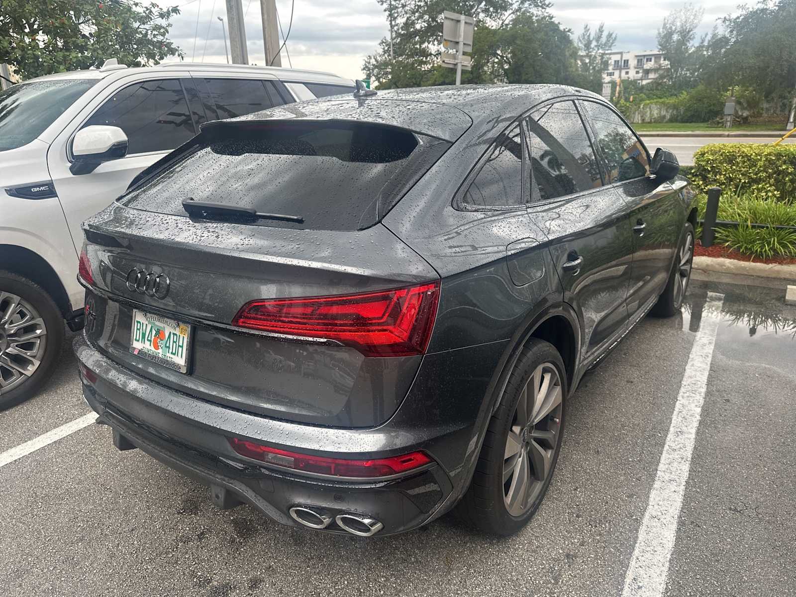 Thumbnail: 2022 Audi SQ5 - 3