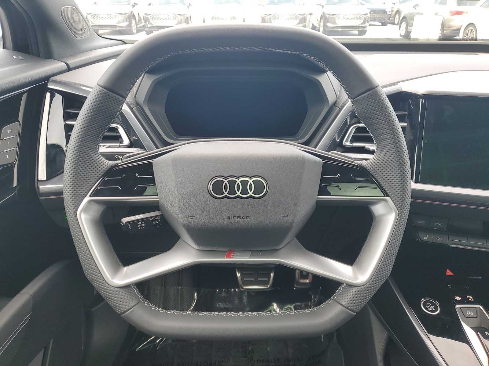 Thumbnail: 2025 Audi Q4 e-tron - 16