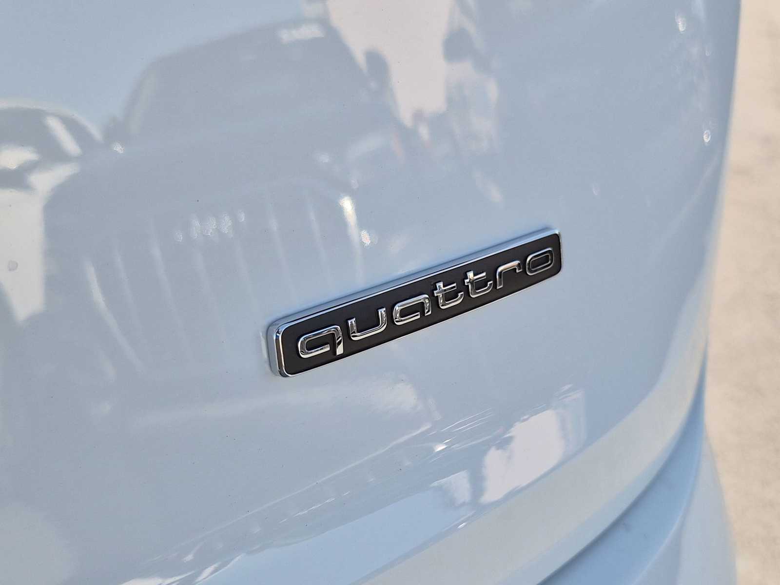 Thumbnail: 2026 Audi Q7 - 11