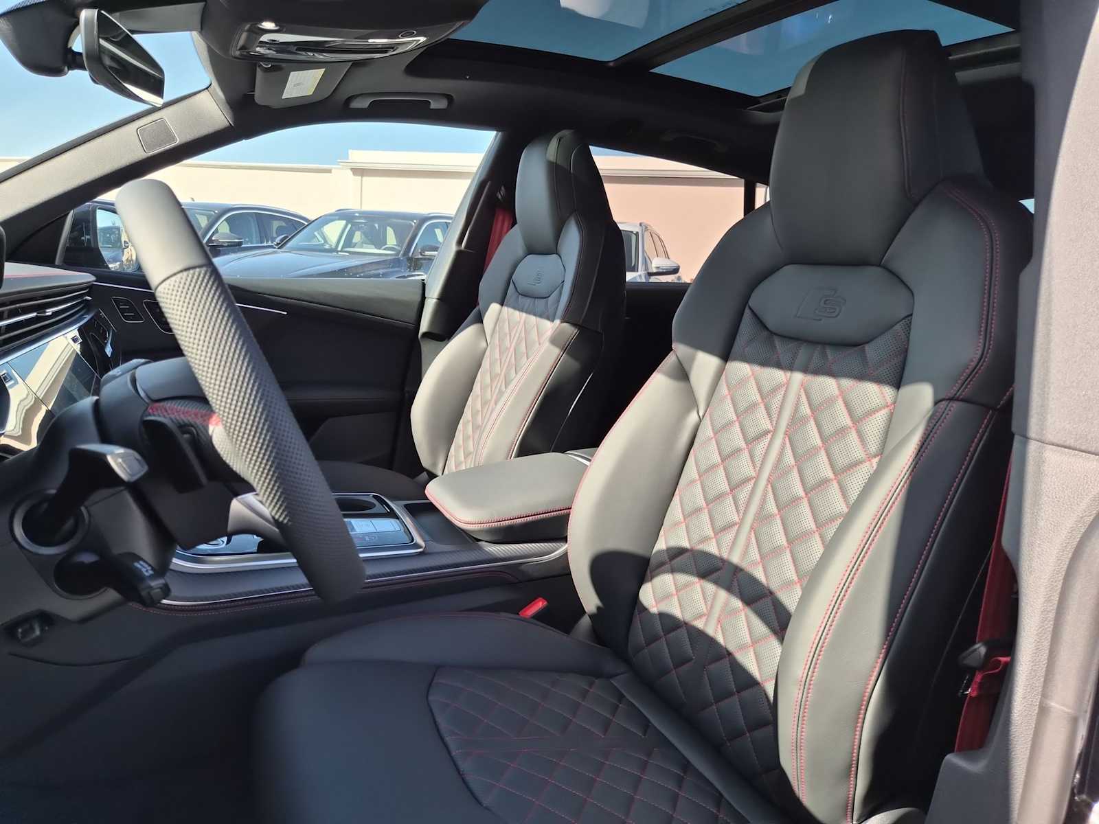 Thumbnail: 2026 Audi Q8 - 15