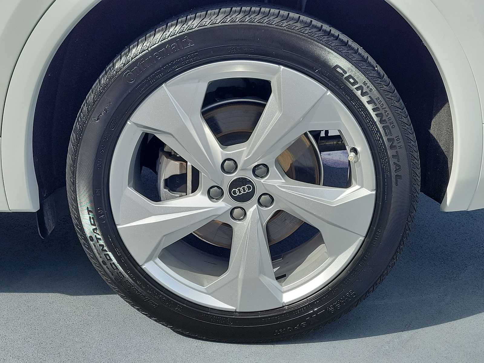 Thumbnail: 2023 Audi Q5 - 12