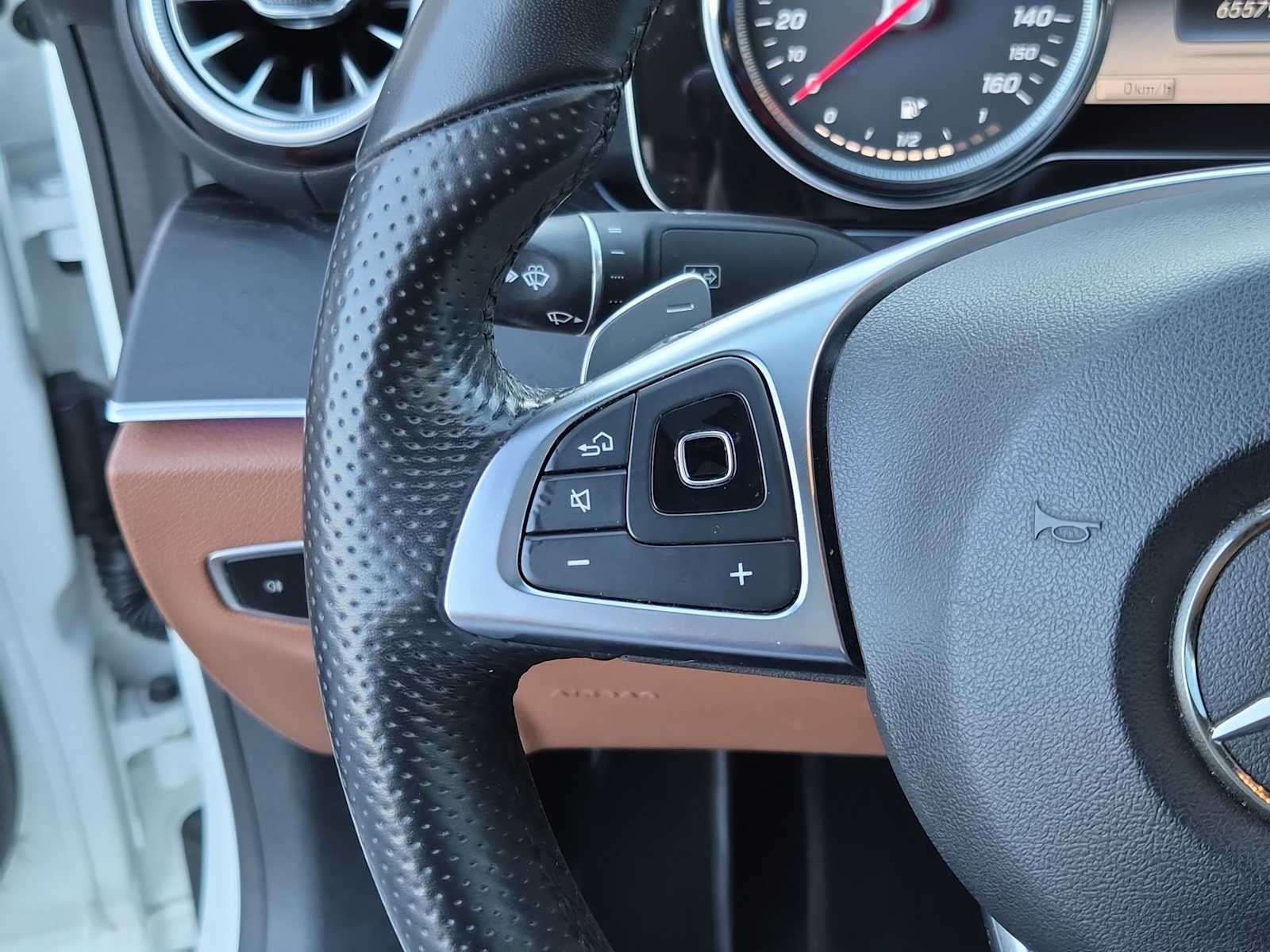 Thumbnail: 2018 Mercedes-Benz E-Class - 19