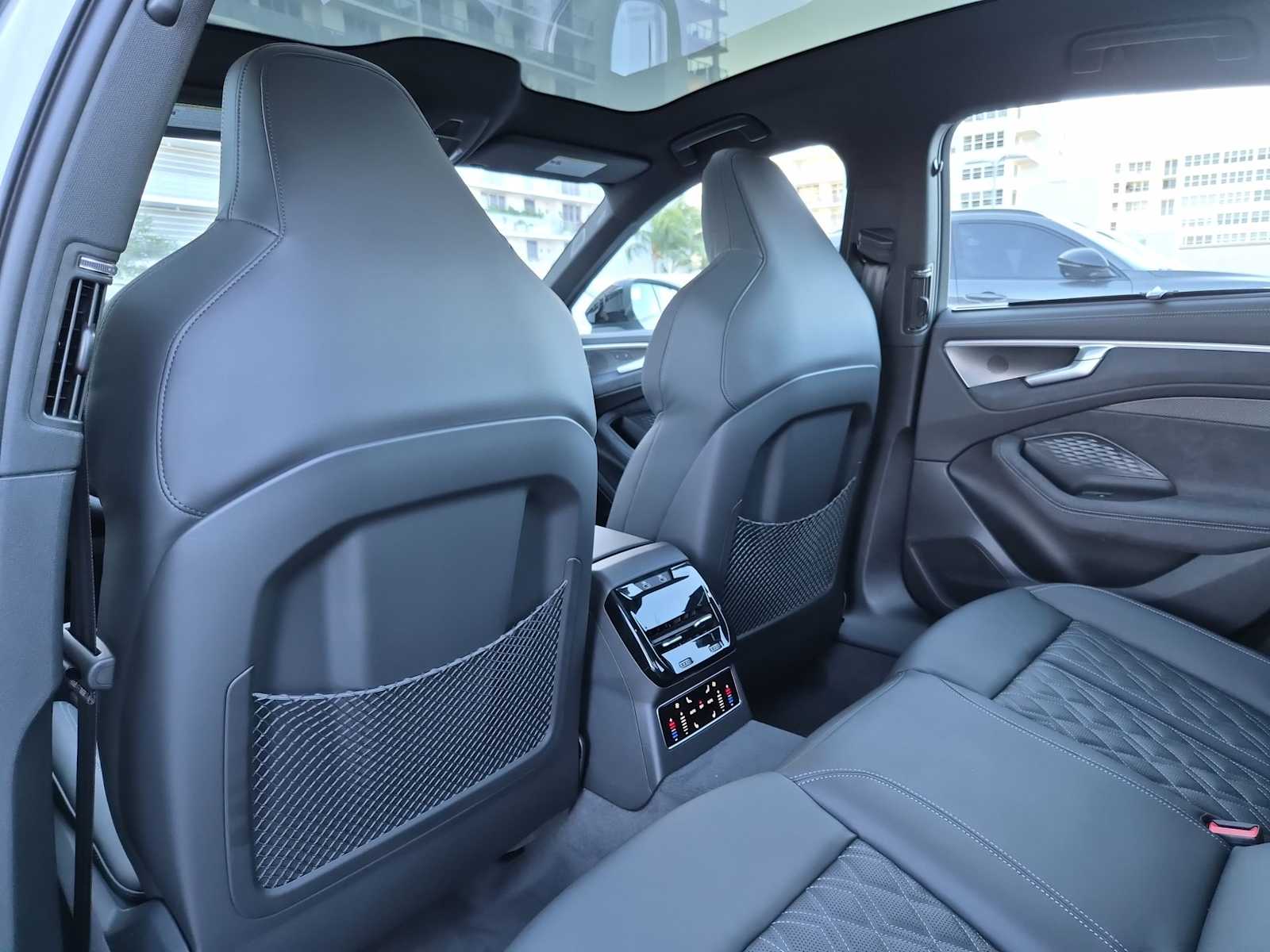 Thumbnail: 2026 Audi A6 - 17