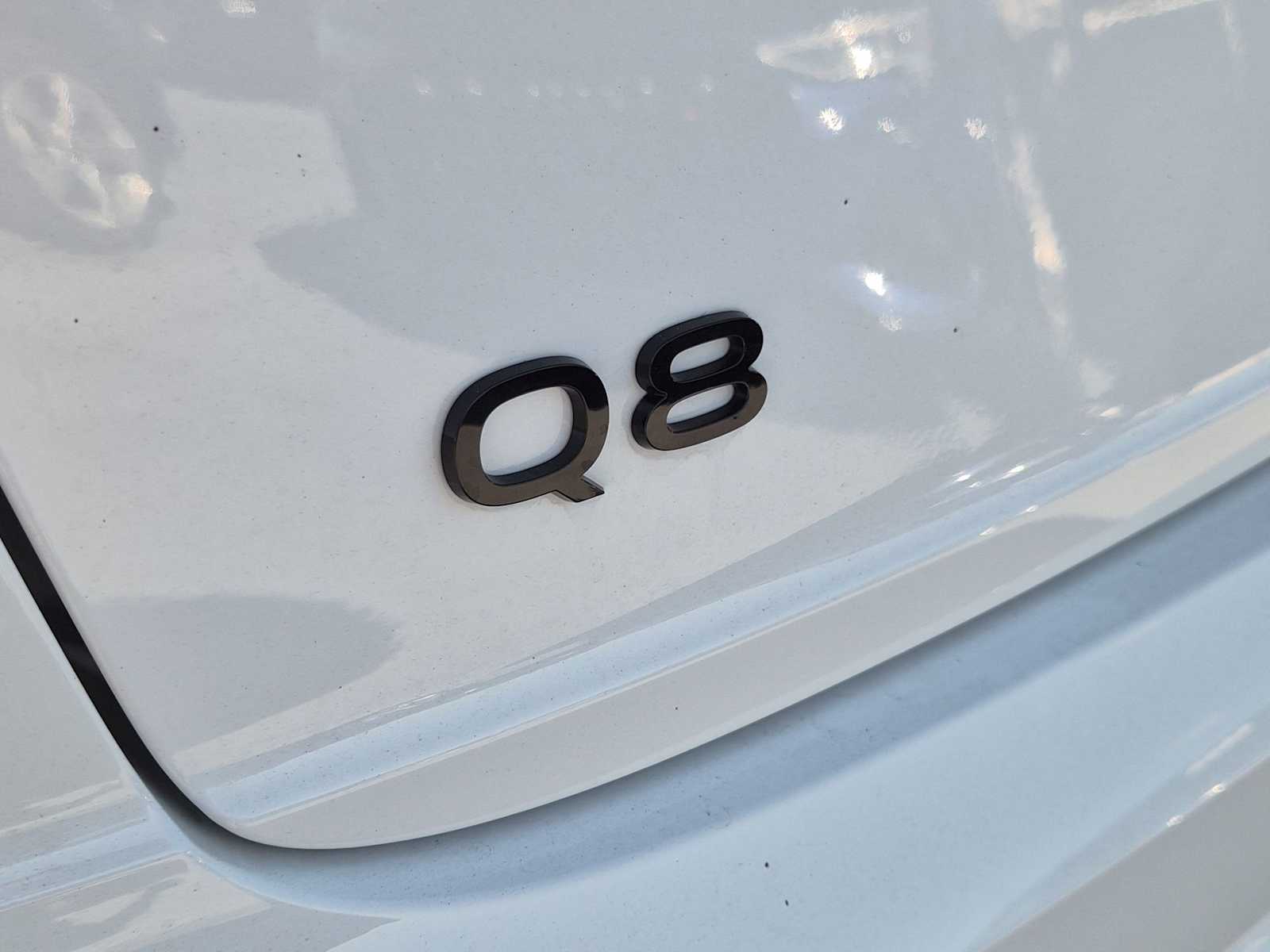 Thumbnail: 2025 Audi Q8 - 11