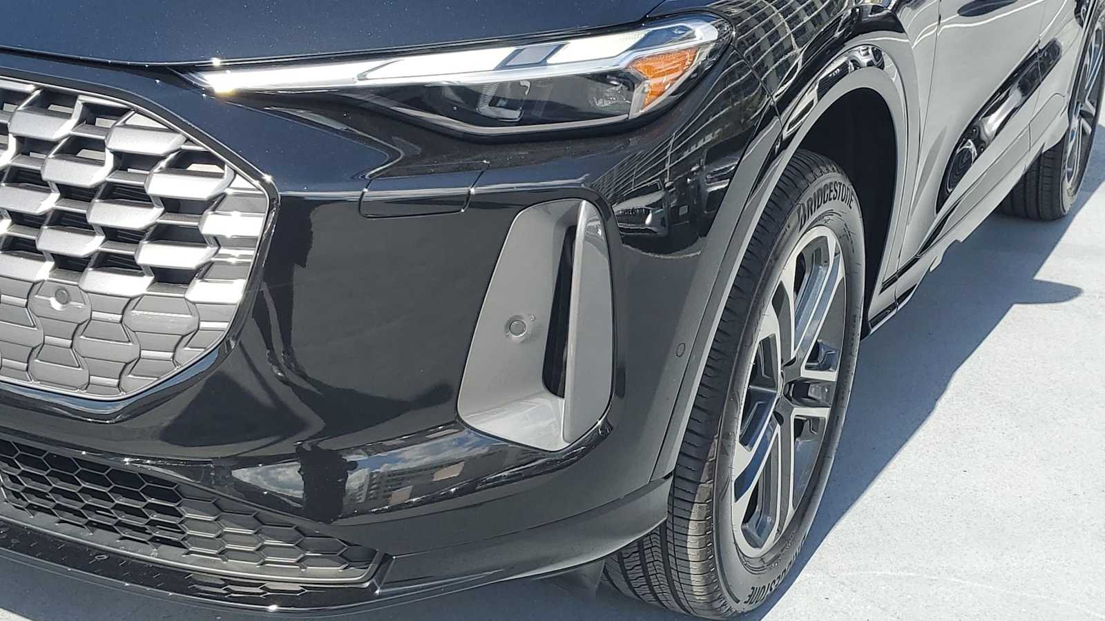 Thumbnail: 2025 Audi Q5 - 10