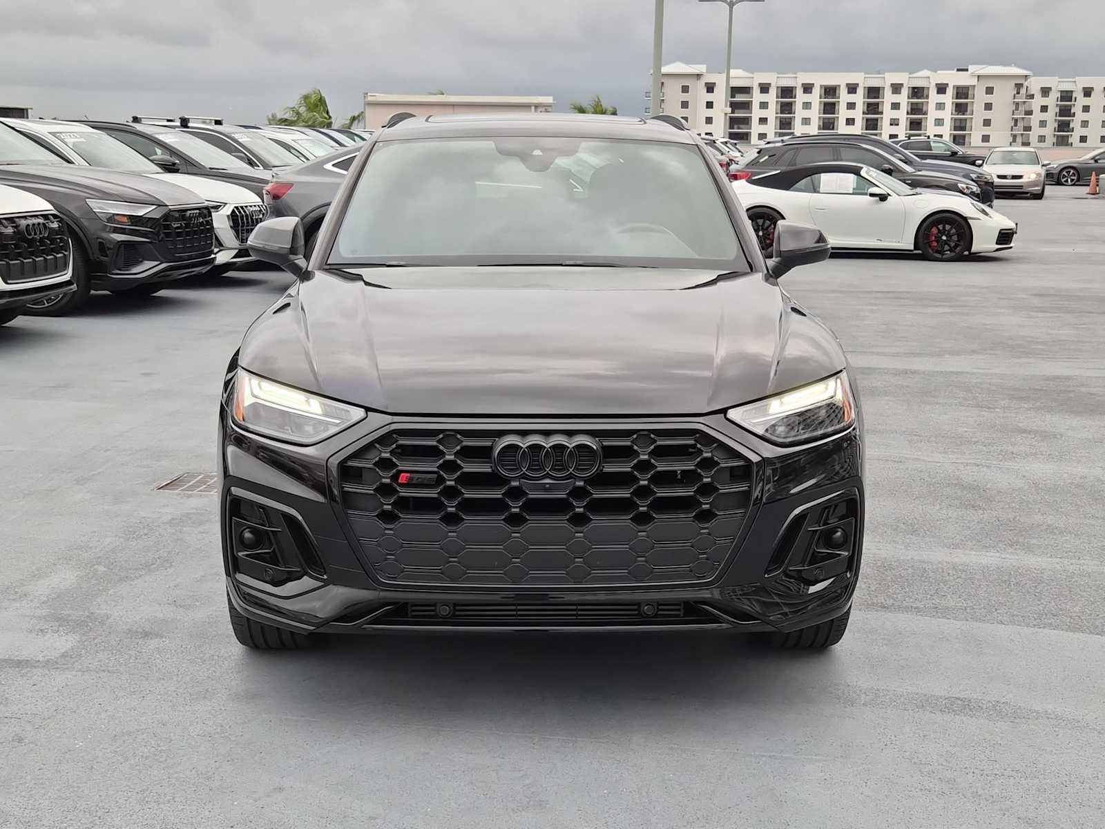 Thumbnail: 2025 Audi SQ5 - 9