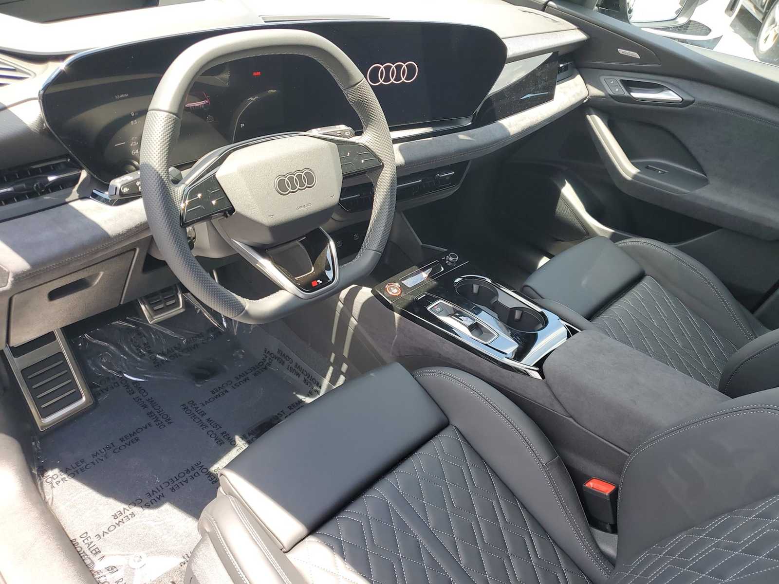 Thumbnail: 2025 Audi SQ6 e-tron - 2