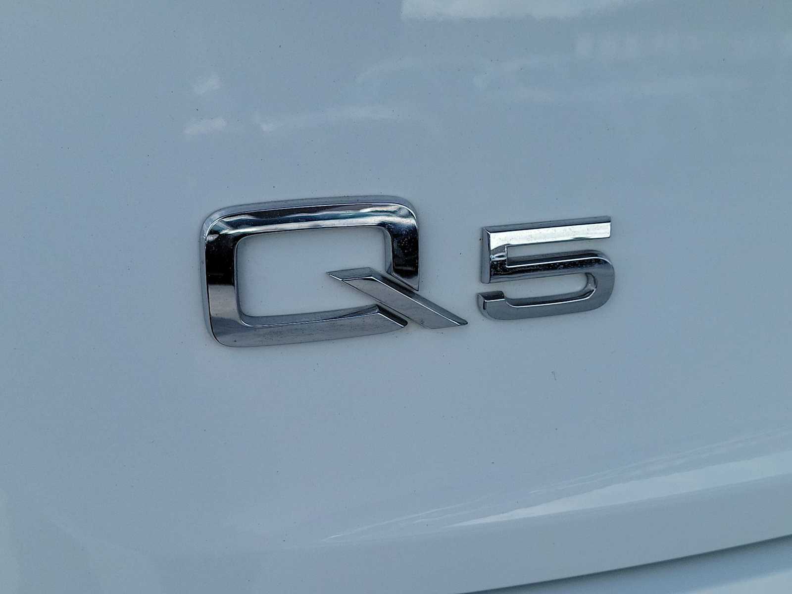 Thumbnail: 2023 Audi Q5 - 10