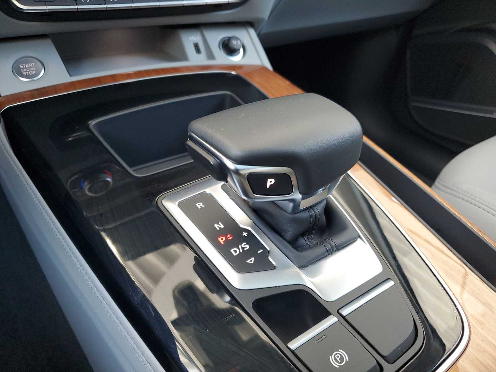 2022 Audi Q5 e Premium Plus 22