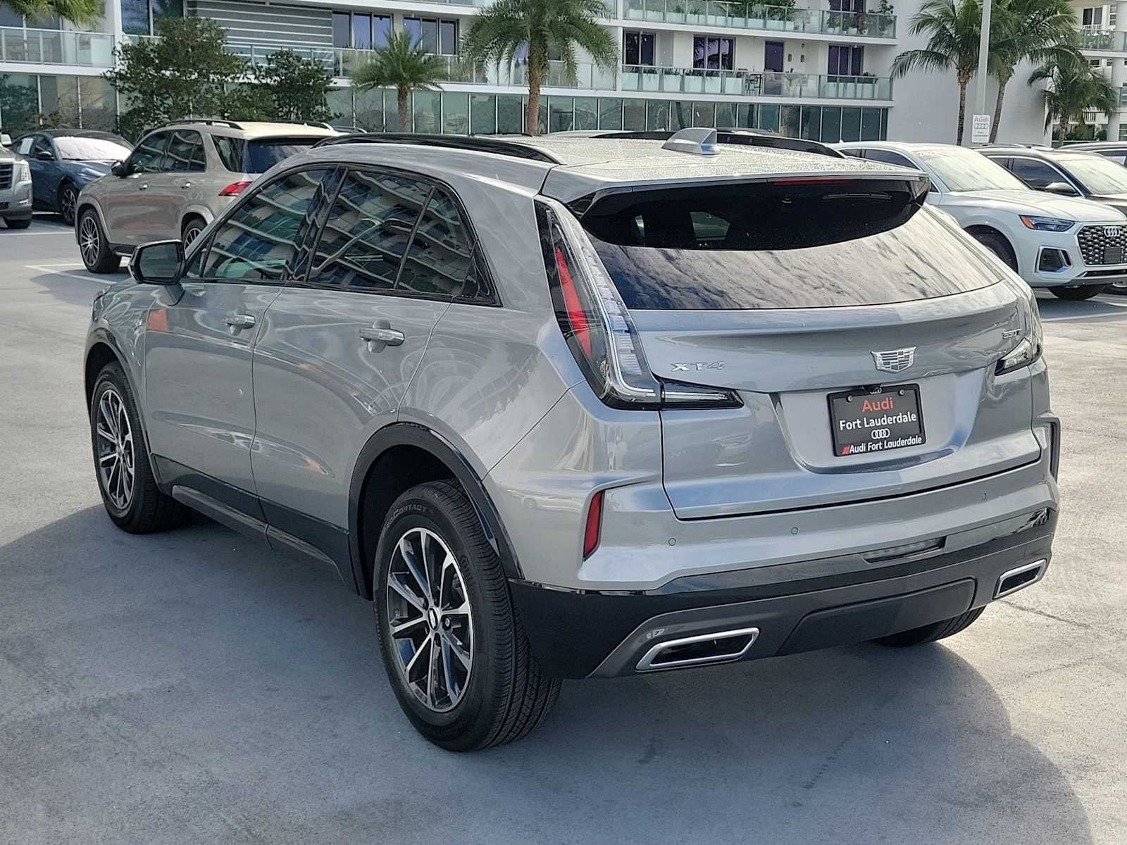 Thumbnail: 2024 Cadillac XT4 - 4