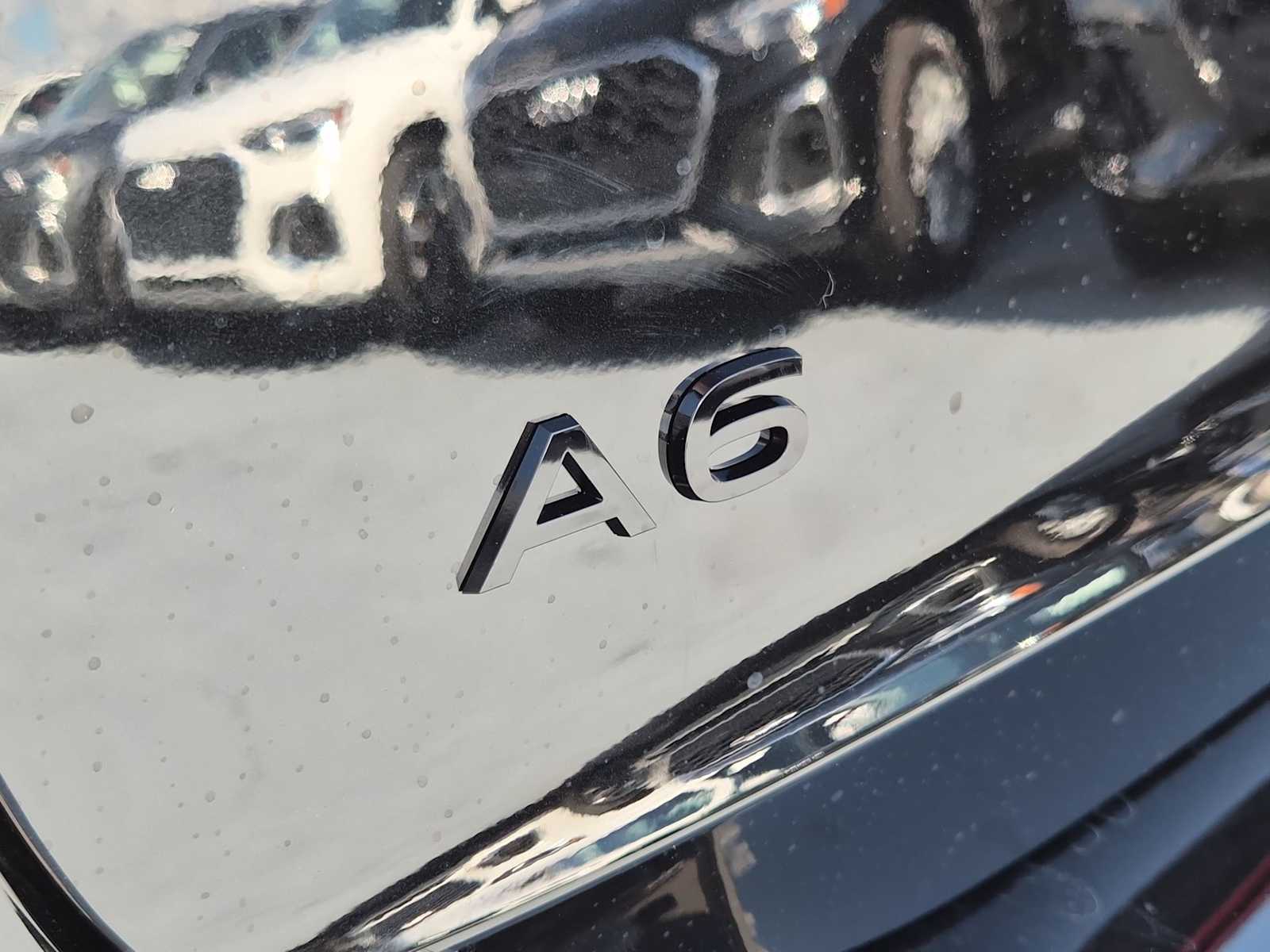 Thumbnail: 2025 Audi e-tron S - 10