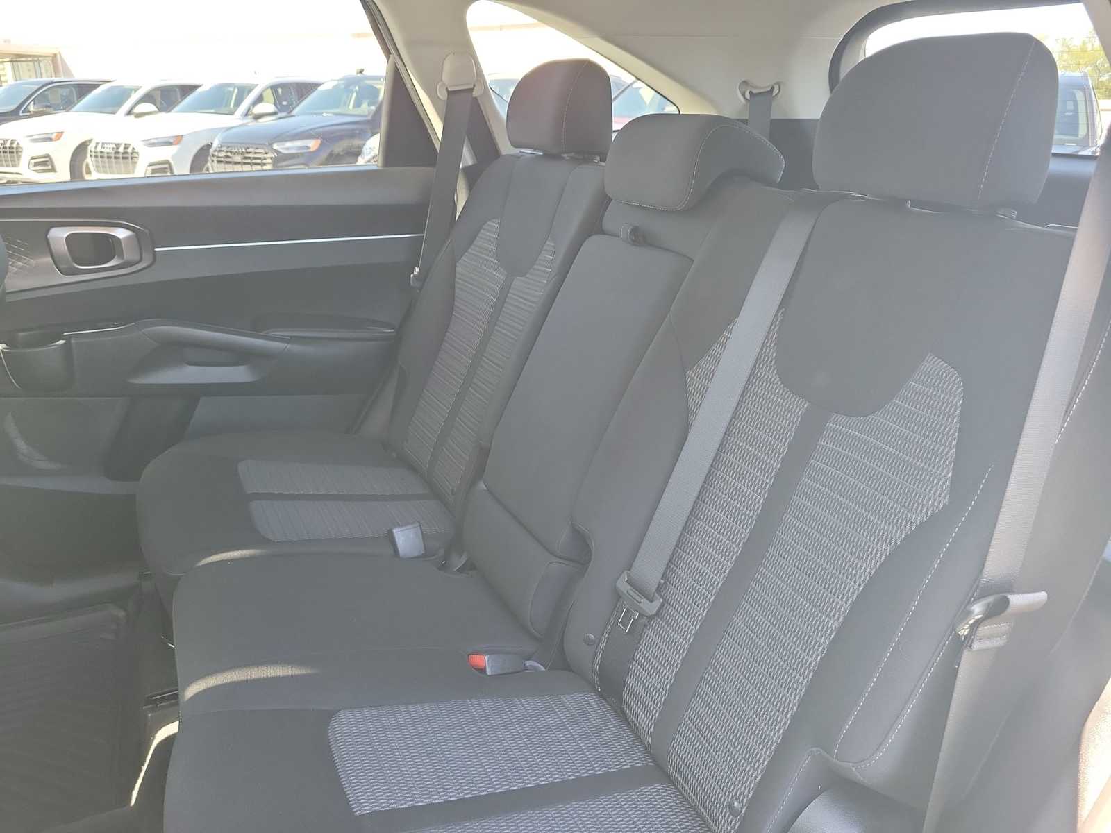 Thumbnail: 2021 Kia Sorento - 18