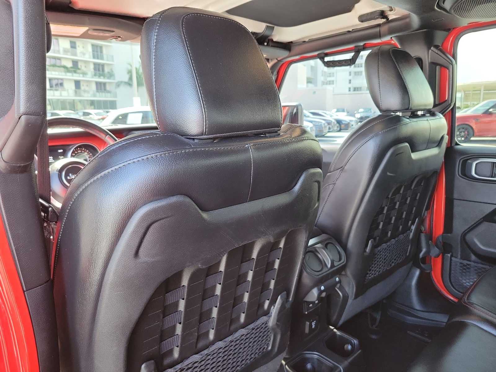 Thumbnail: 2020 Jeep Gladiator - 17