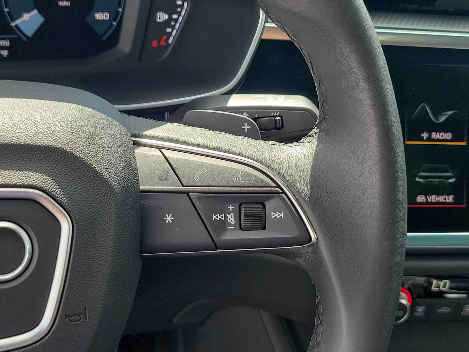 Thumbnail: 2025 Audi Q3 - 22