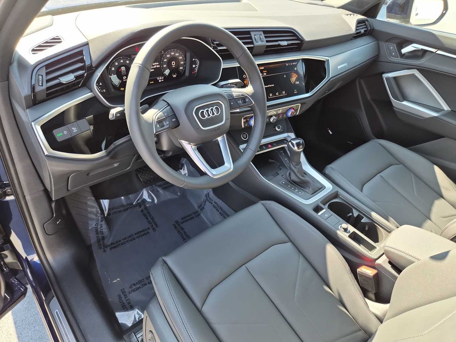 Thumbnail: 2025 Audi Q3 - 2