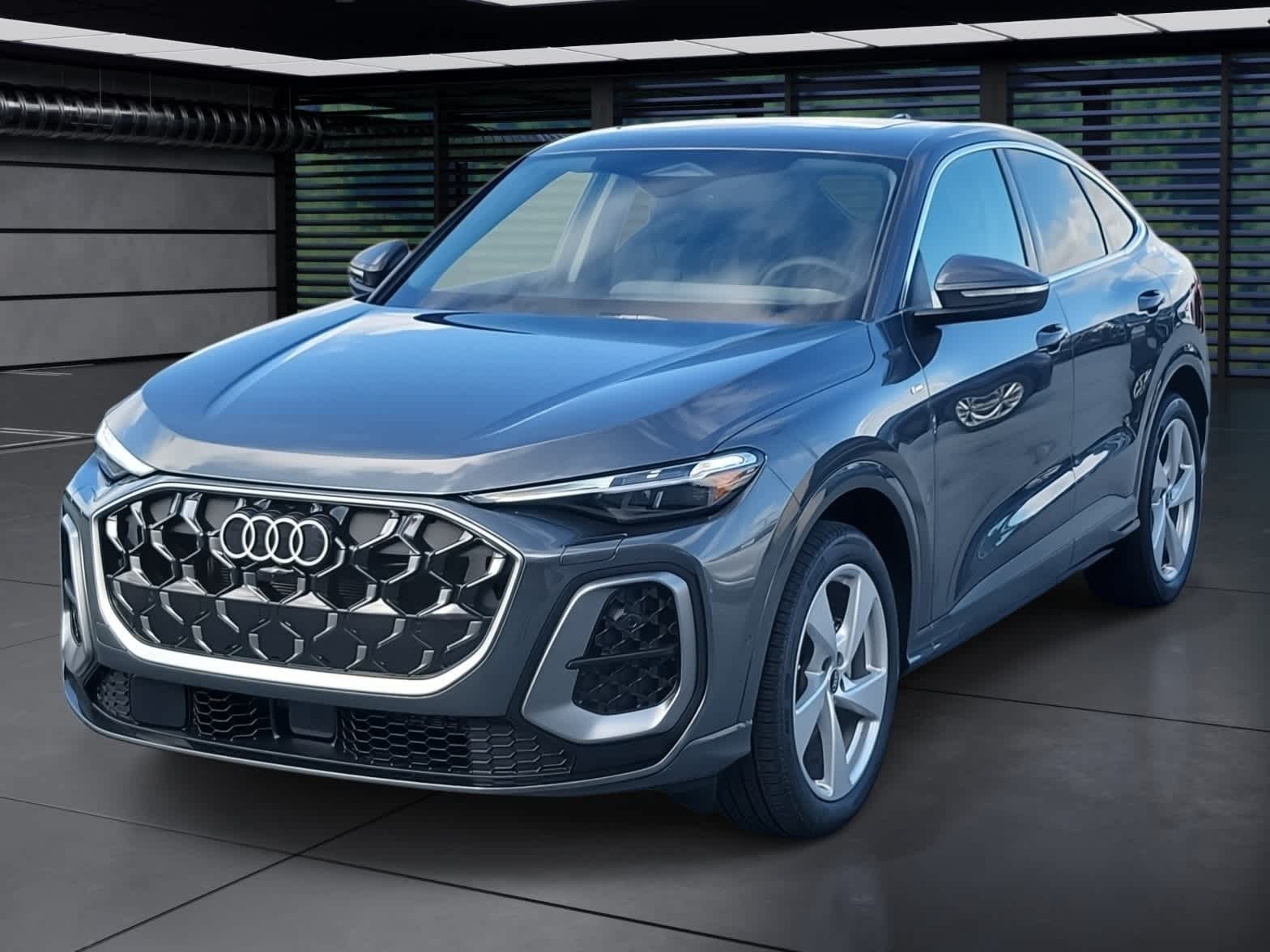 Thumbnail: 2025 Audi Q5 - 1
