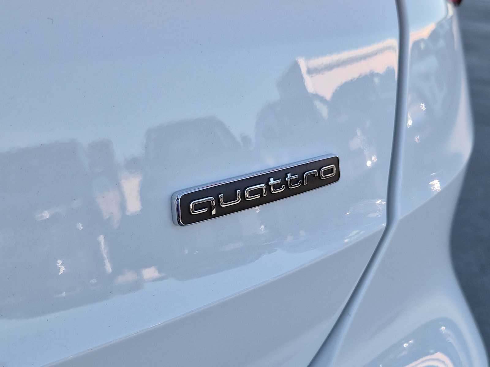 Thumbnail: 2025 Audi Q3 - 11