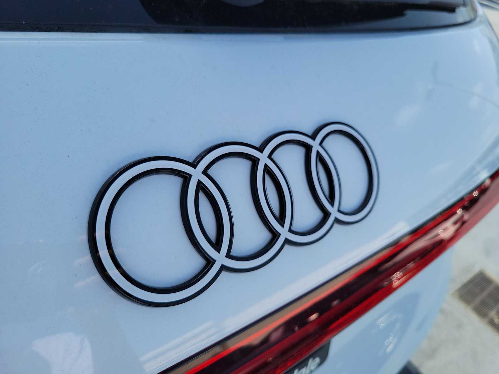 Thumbnail: 2026 Audi Q5 - 10