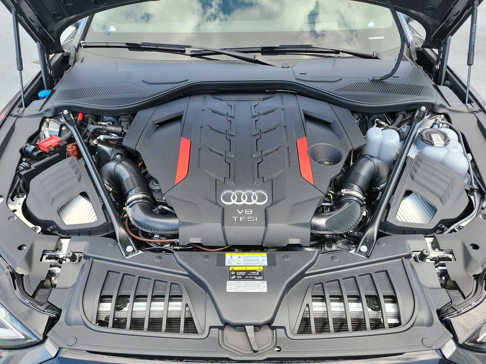 Thumbnail: 2026 Audi S8 - 14