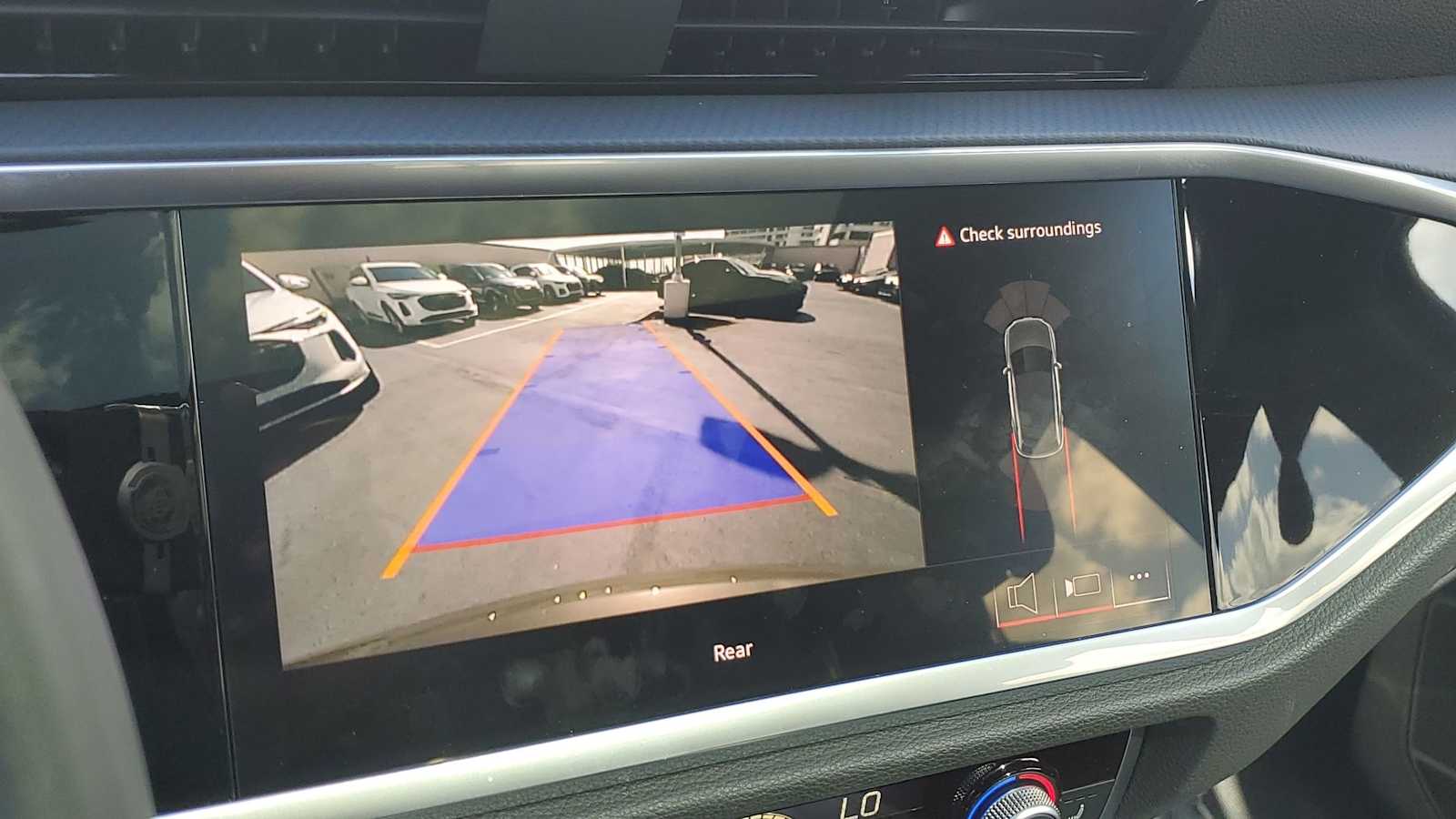 Thumbnail: 2025 Audi Q3 - 29