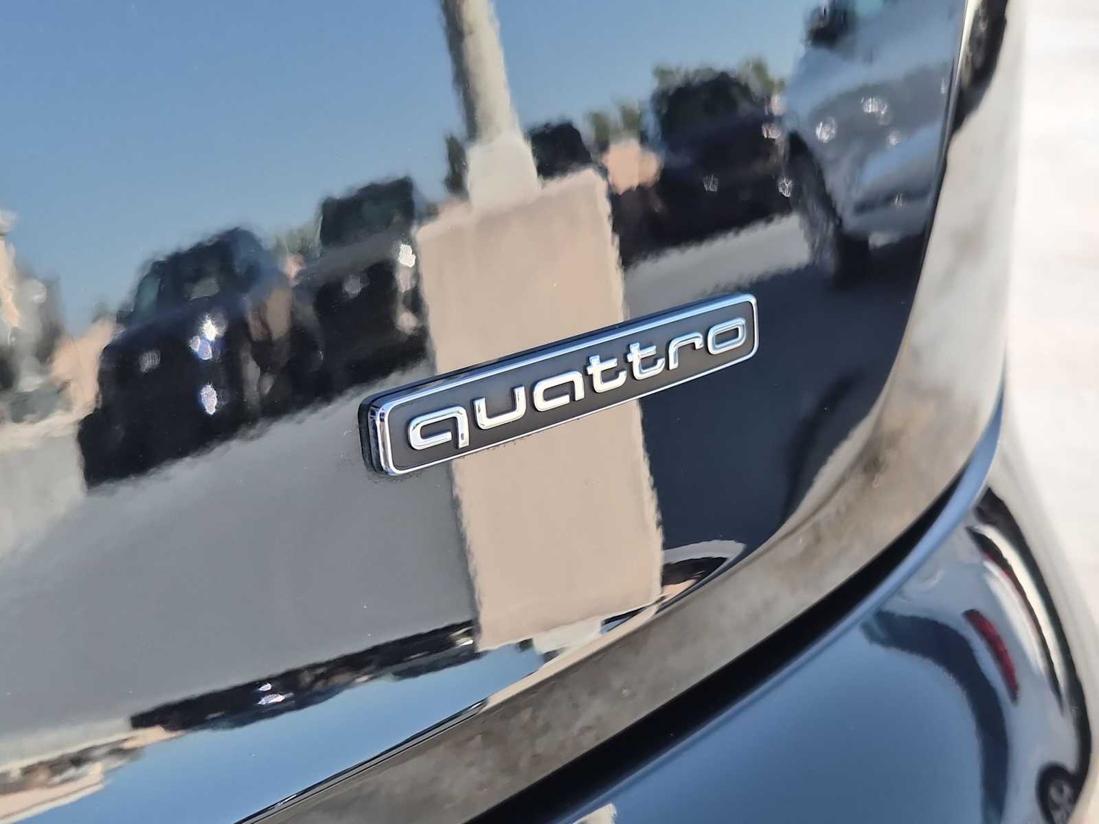 Thumbnail: 2023 Audi Q5 - 11