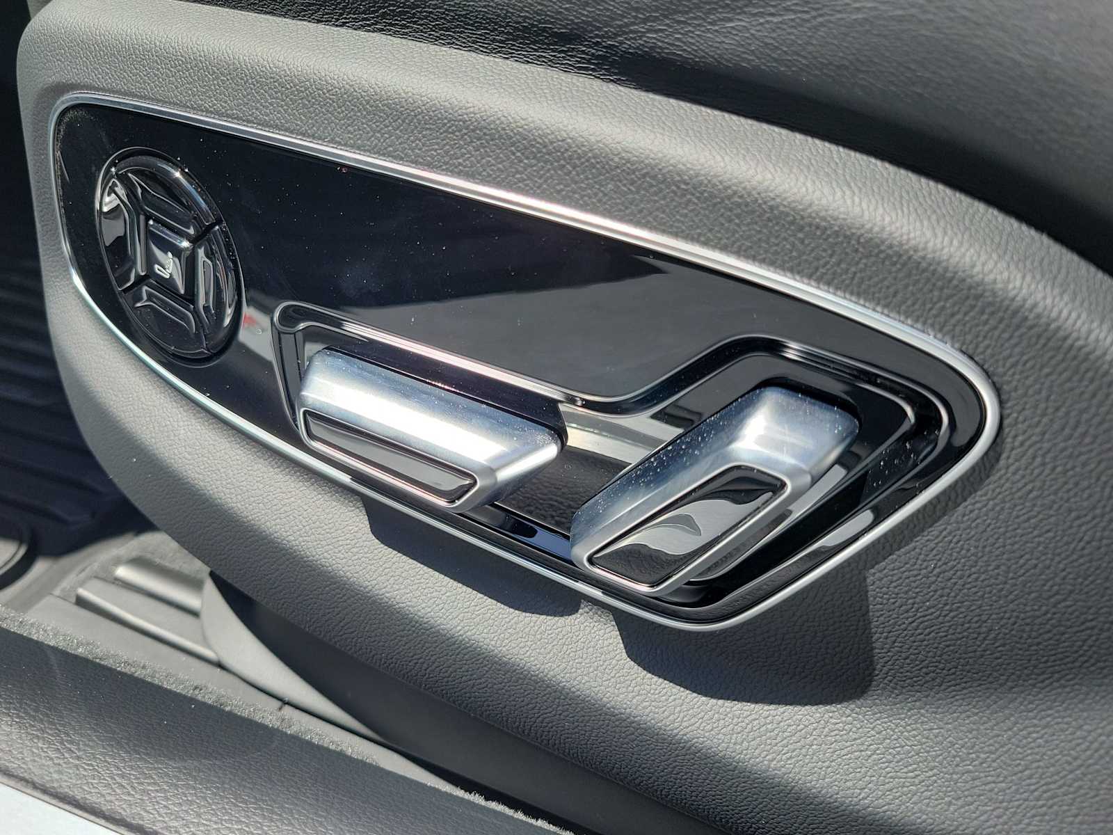 Thumbnail: 2026 Audi S8 - 17