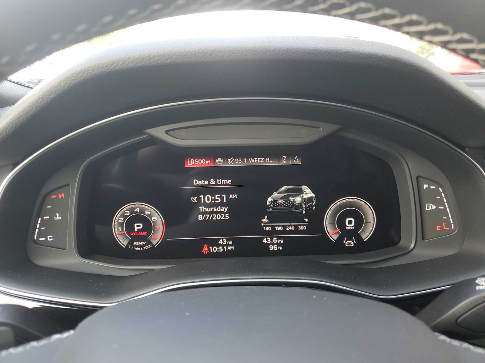 Thumbnail: 2025 Audi Q8 - 23